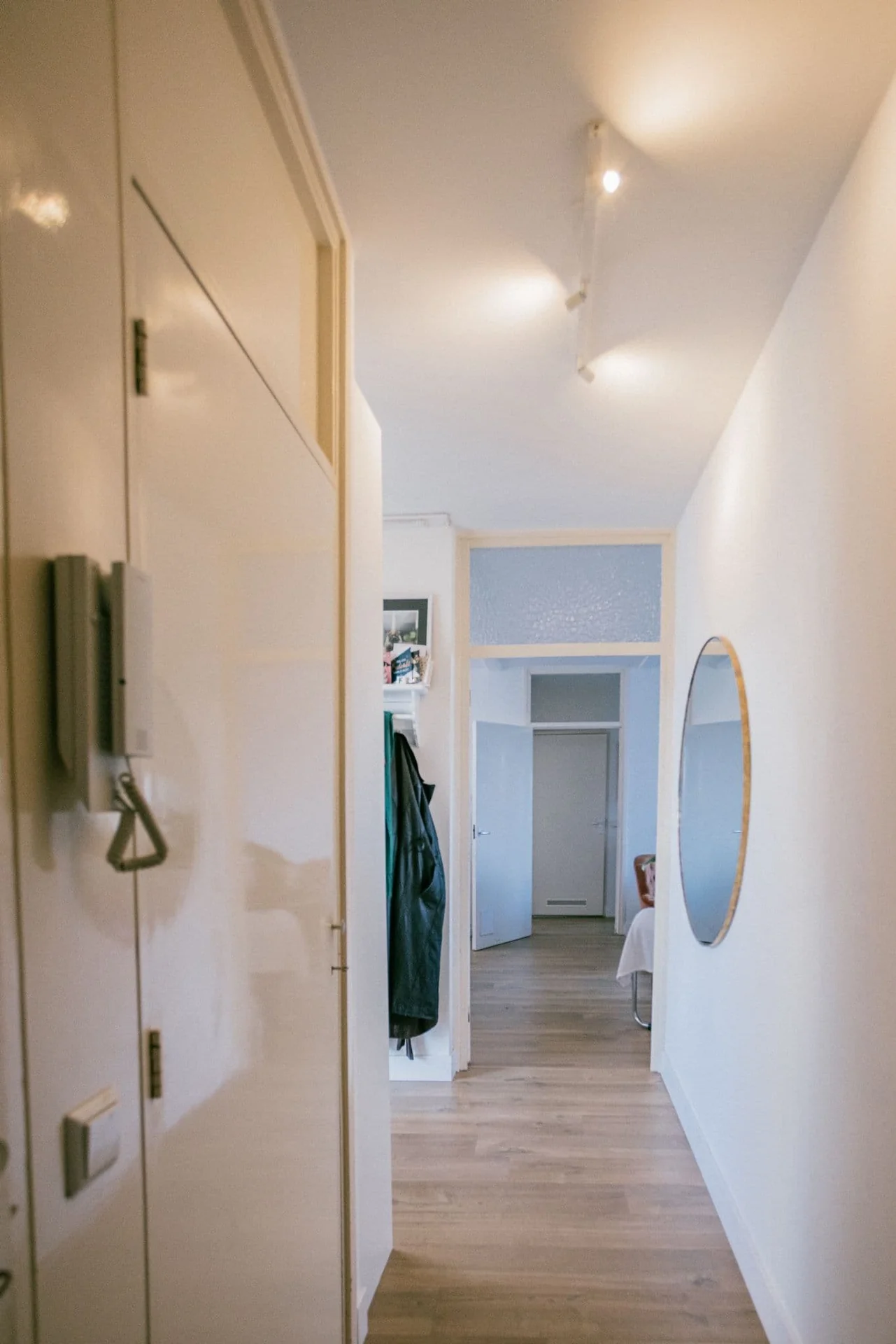 geblurde versie van de foto als achtergrond