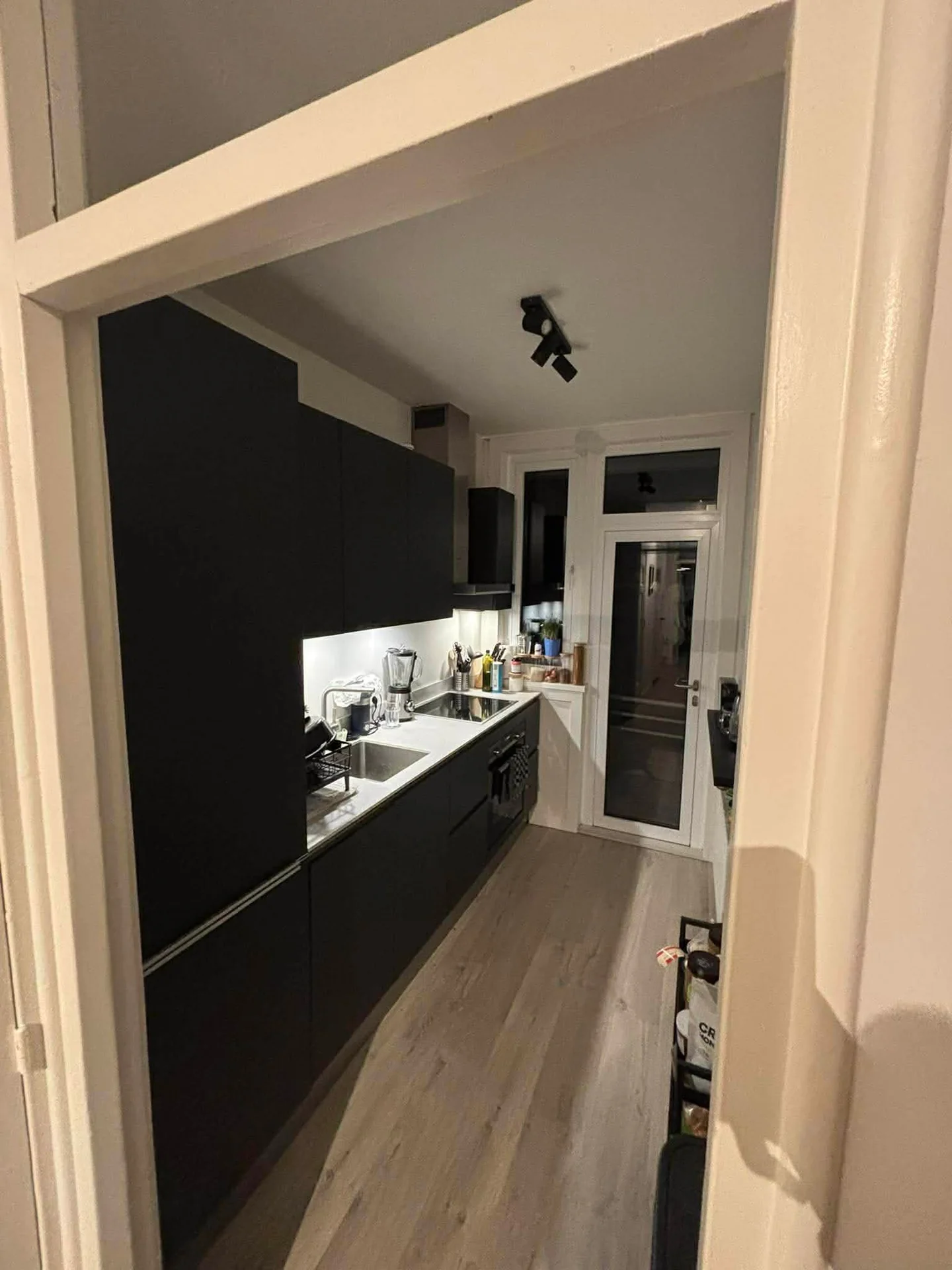 geblurde versie van de foto als achtergrond