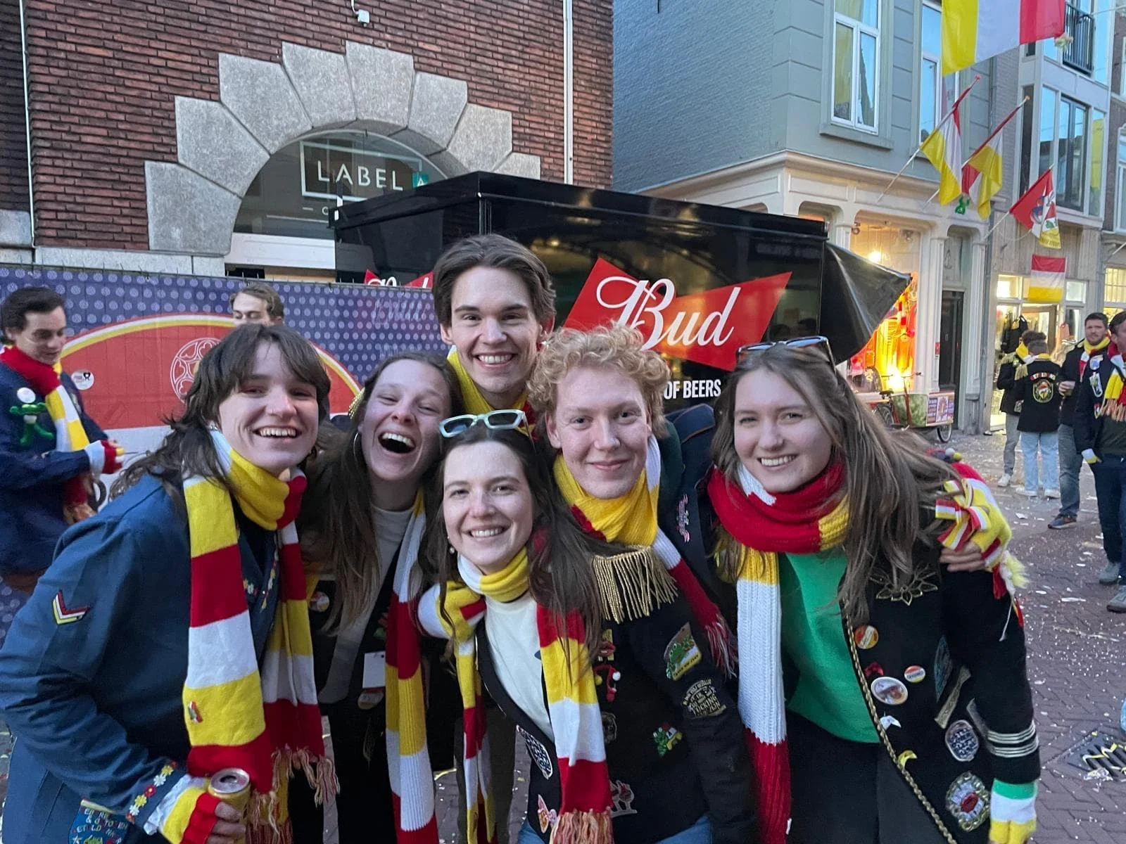 Foto van de Kamer gelegen aan de E. du Perronlaan in Delft