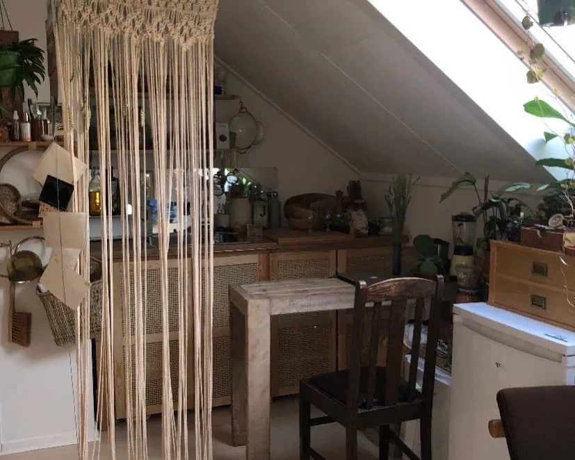 geblurde versie van de foto als achtergrond