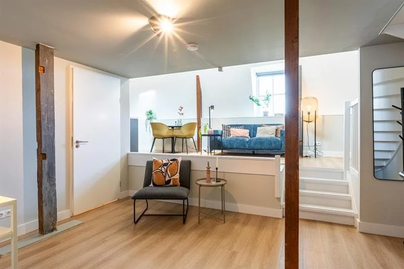 geblurde versie van de foto als achtergrond