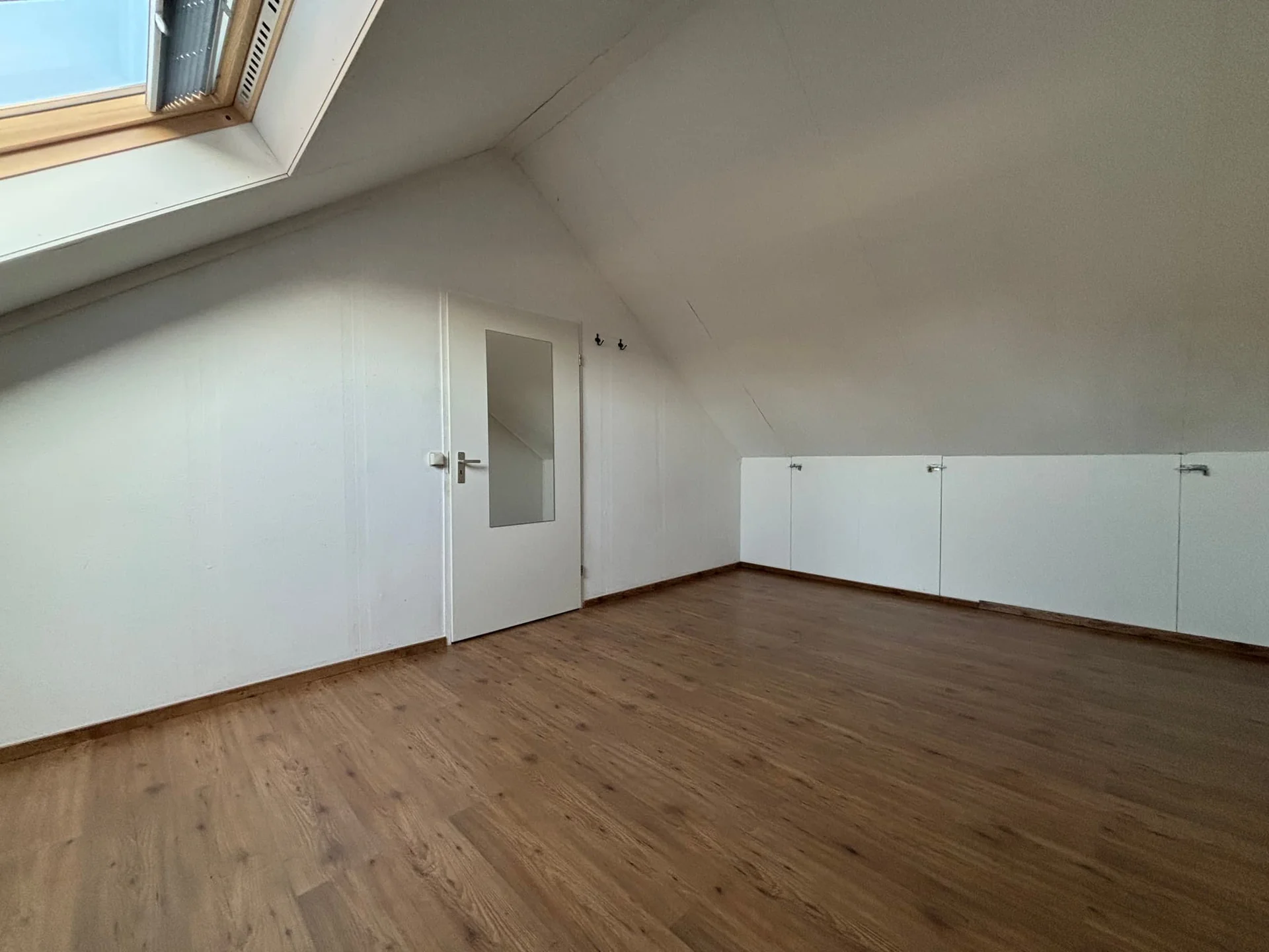 Foto van de Kamer gelegen aan de Leisteenstraat in Groningen