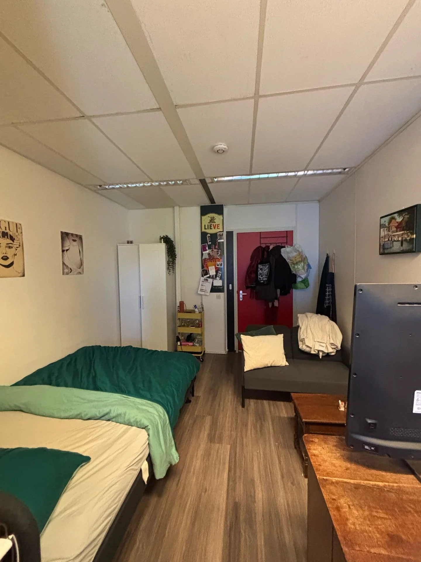 Foto van de Kamer gelegen aan de Leeghwaterplein in Den Haag