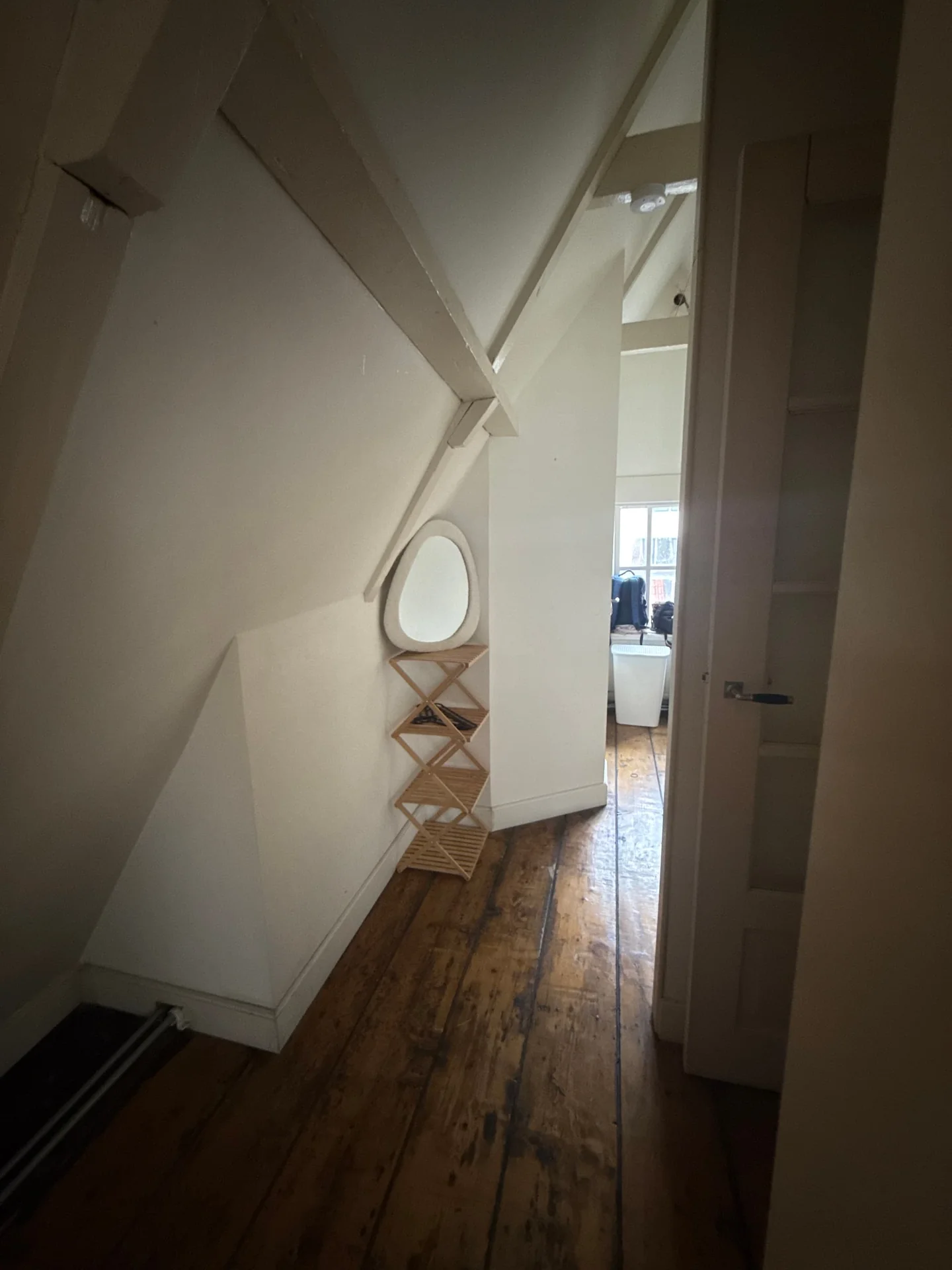 Foto van de Kamer gelegen aan de Spuistraat in Amsterdam