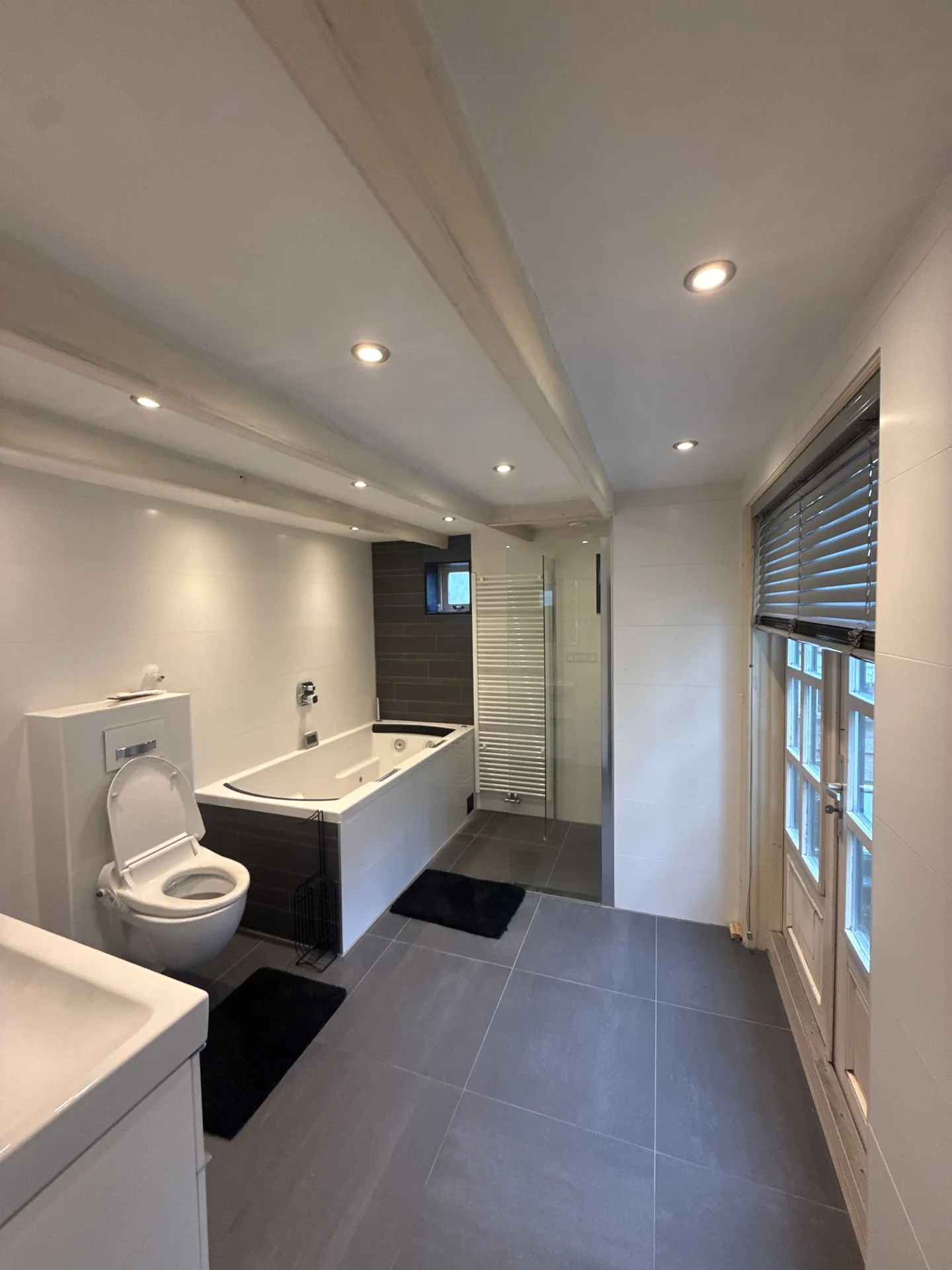 Foto van de Kamer gelegen aan de Spuistraat in Amsterdam