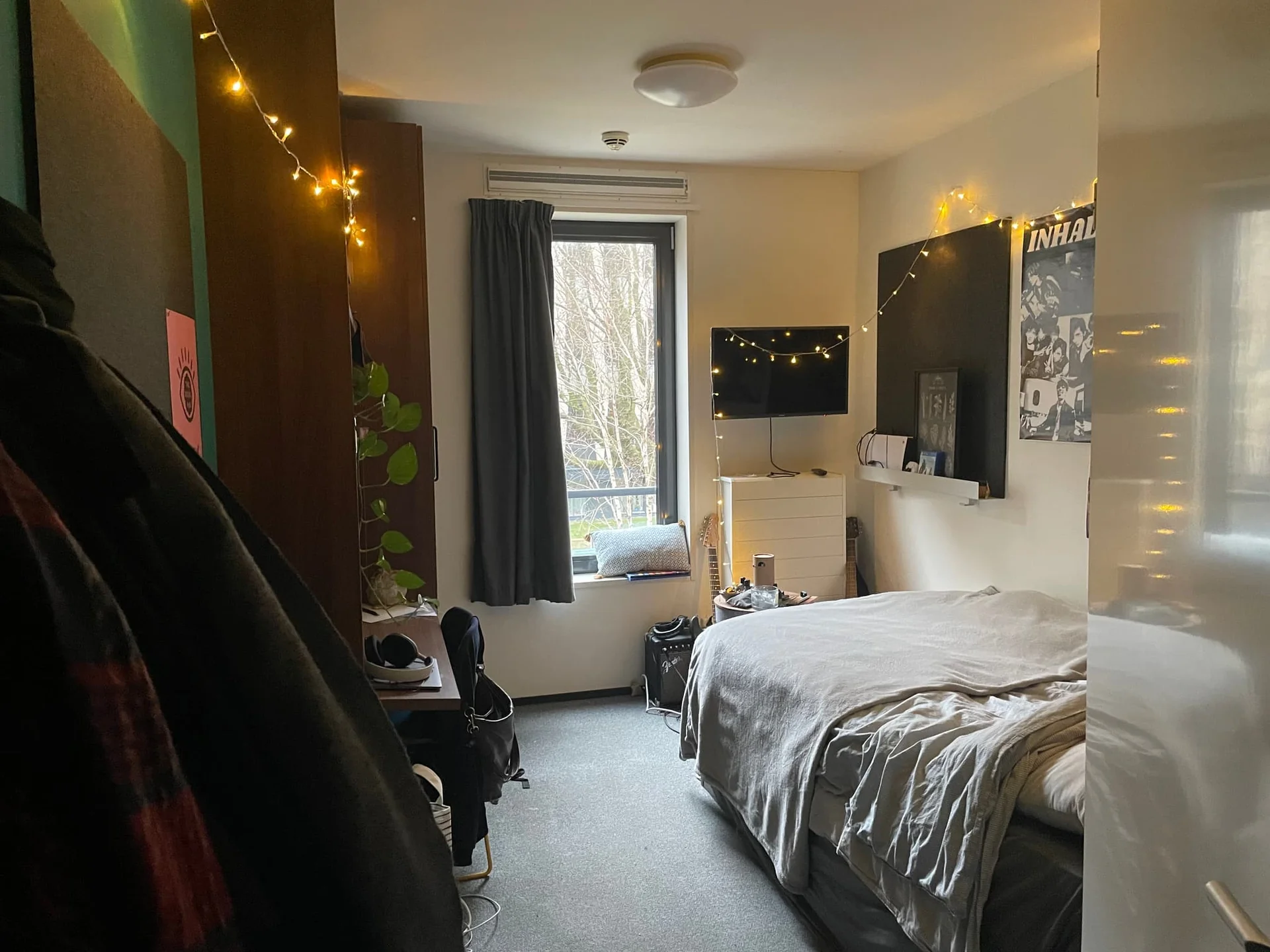 Foto van de Kamer gelegen aan de Van de Sande Bakhuijzenstraat in Amsterdam