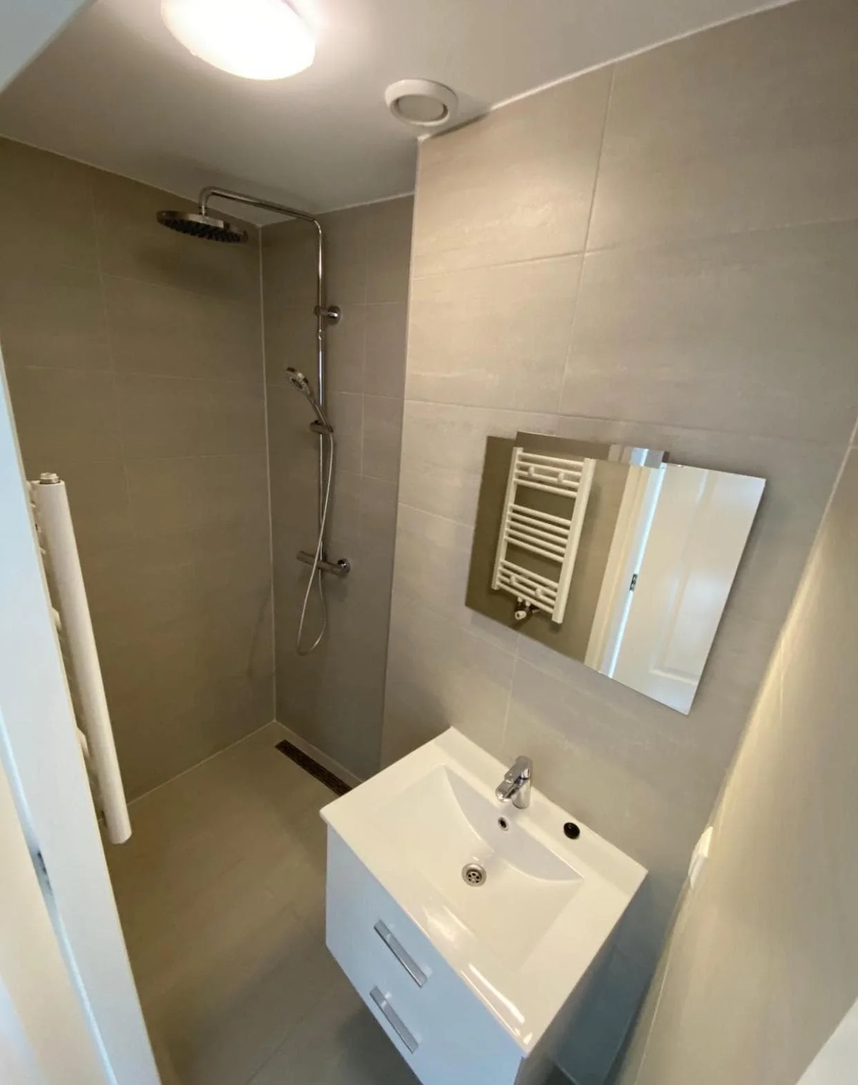 Foto van de Kamer gelegen aan de Veenendaalkade in Den Haag