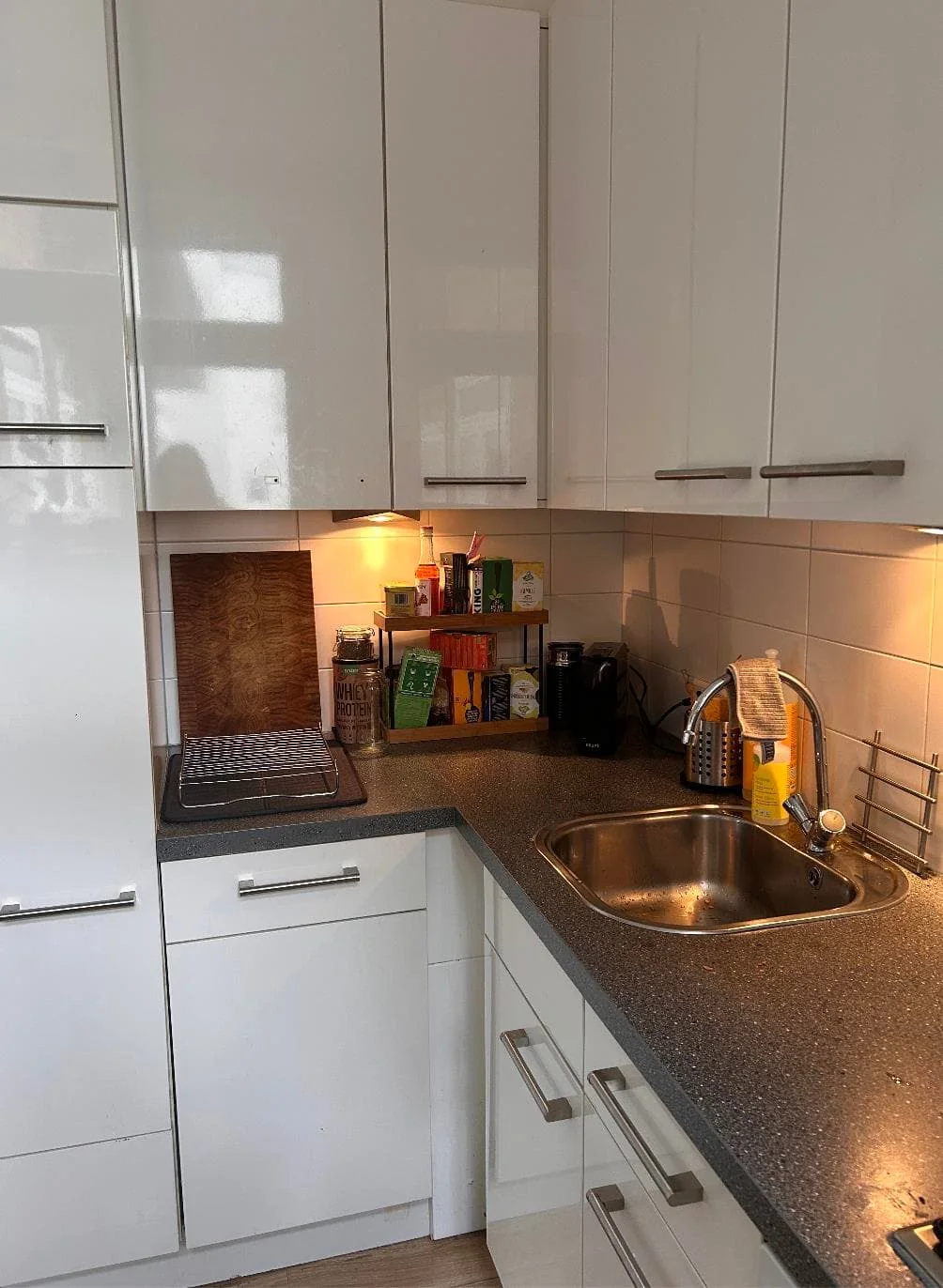 Foto van de Kamer gelegen aan de Delftsevaart in Rotterdam