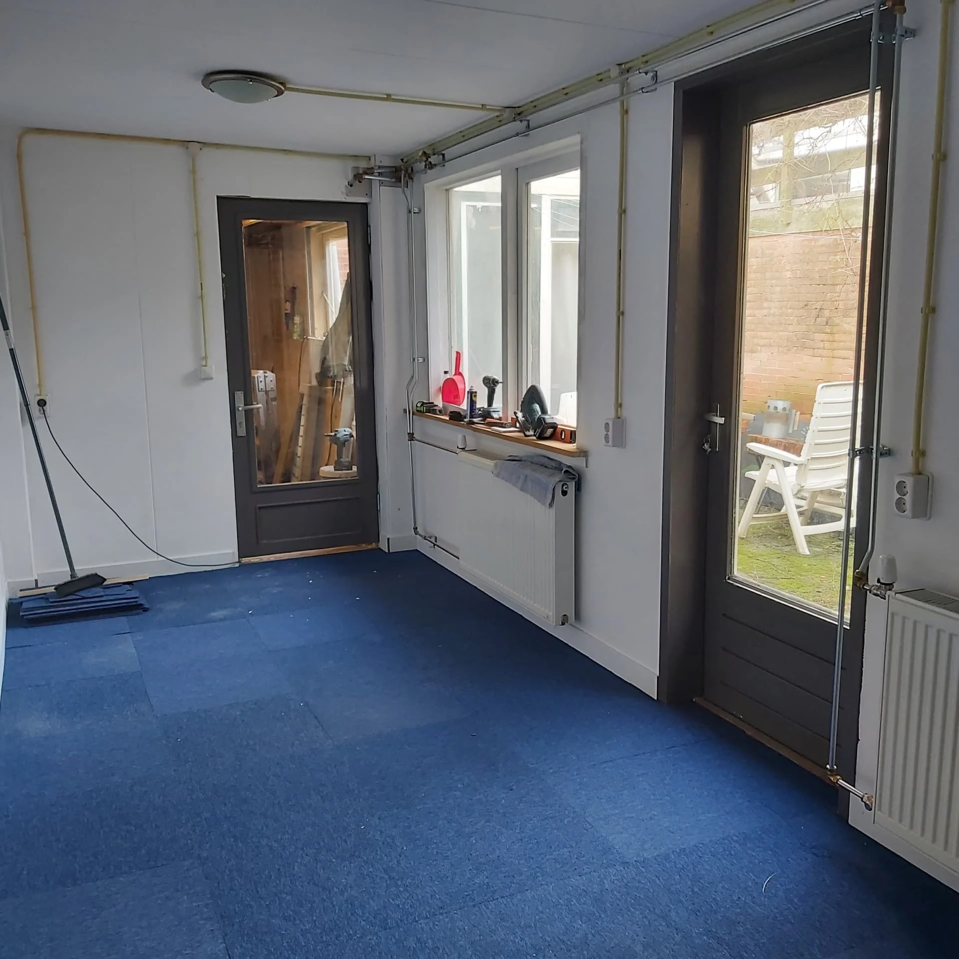 geblurde versie van de foto als achtergrond