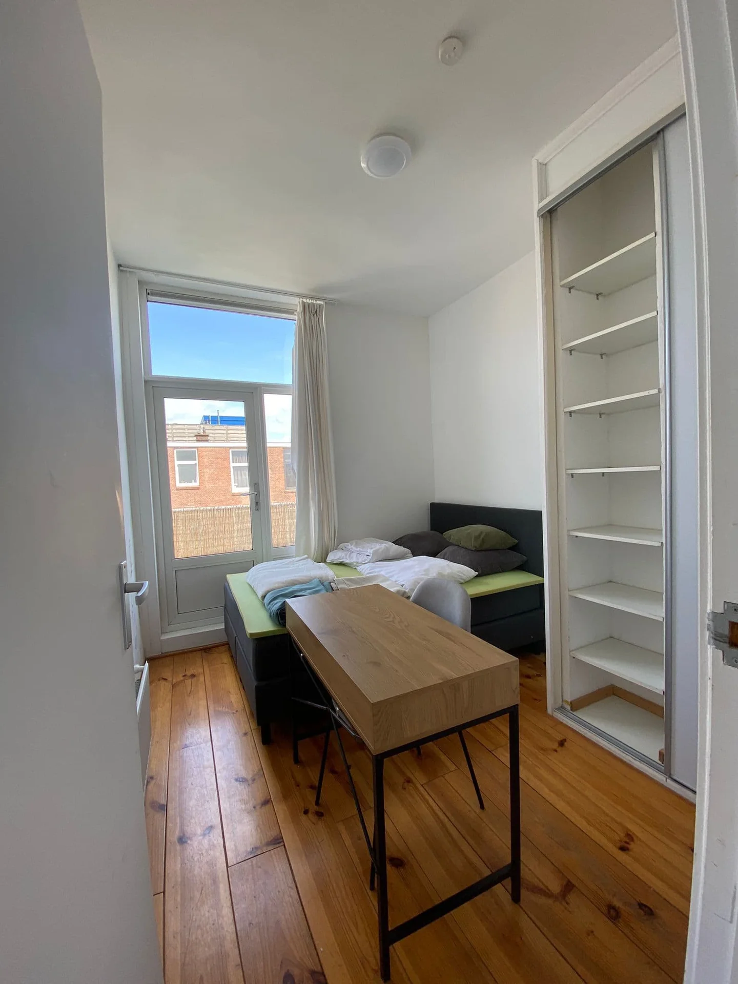 Foto van de Kamer gelegen aan de Lutmastraat in Amsterdam