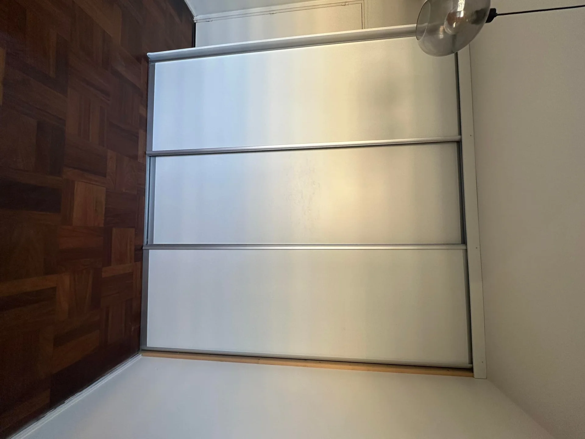 Foto van de Kamer gelegen aan de Louis Bouwmeesterplein in Tilburg