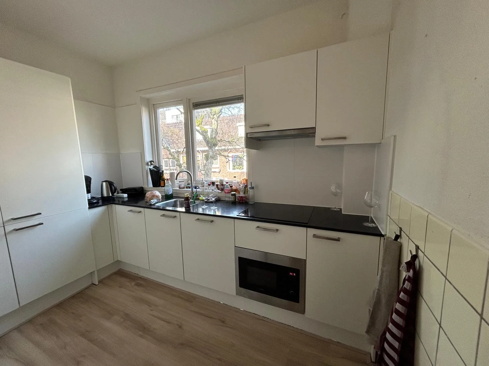 geblurde versie van de foto als achtergrond