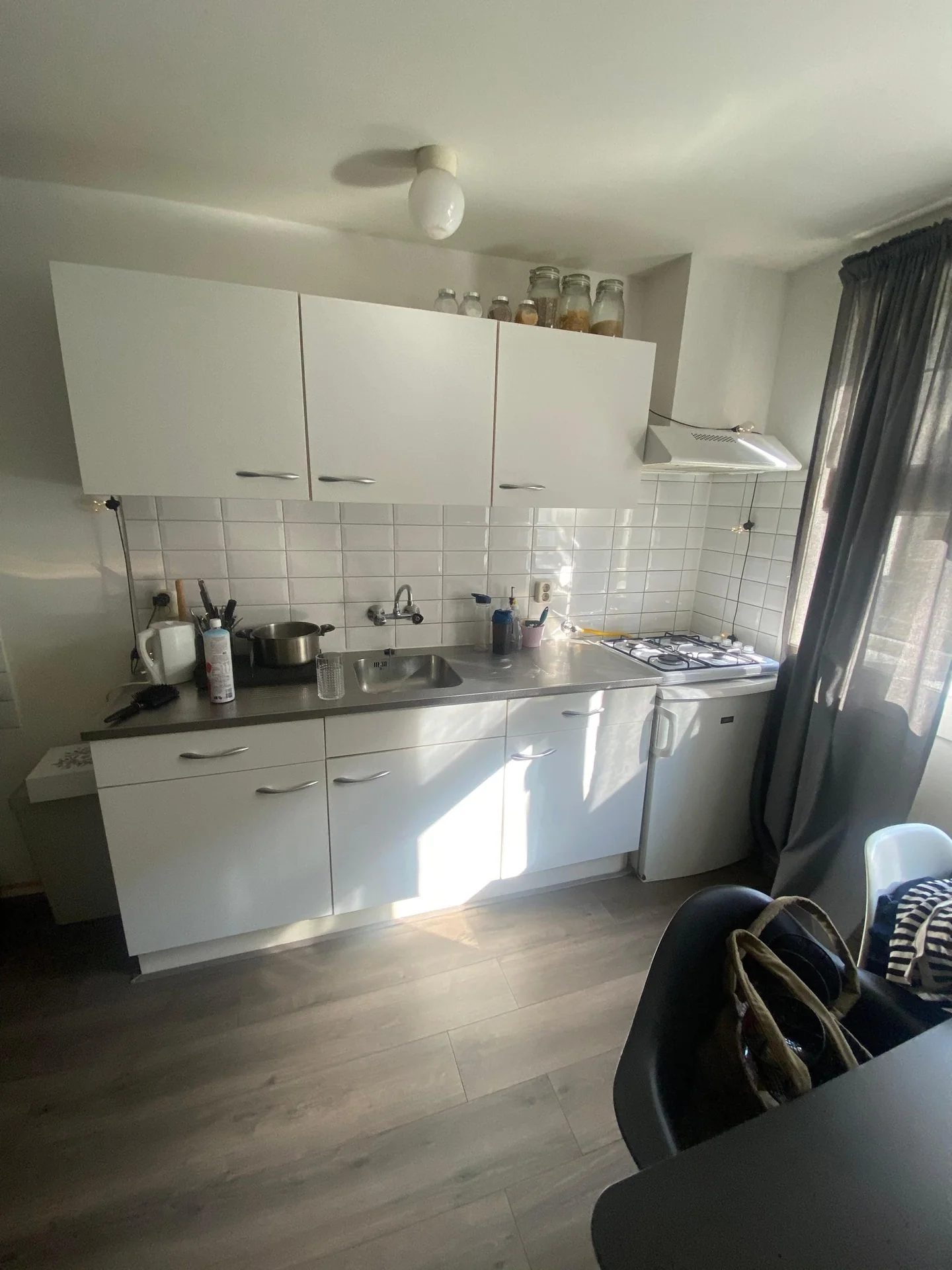 Foto van de Kamer gelegen aan de H.W. Mesdagstraat in Groningen