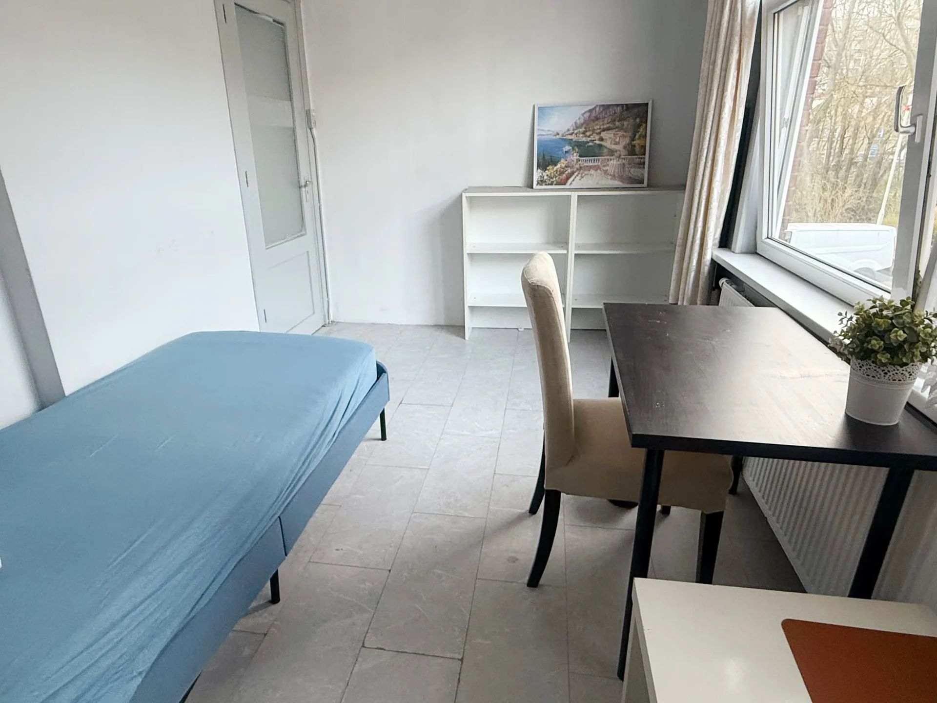 Foto van de Kamer gelegen aan de Burgersdijkstraat in Den Haag