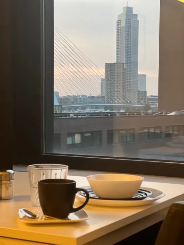 Foto van de Kamer gelegen aan de Helmersstraat in Rotterdam