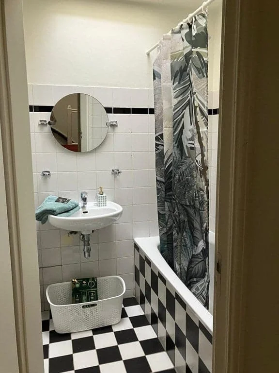 geblurde versie van de foto als achtergrond