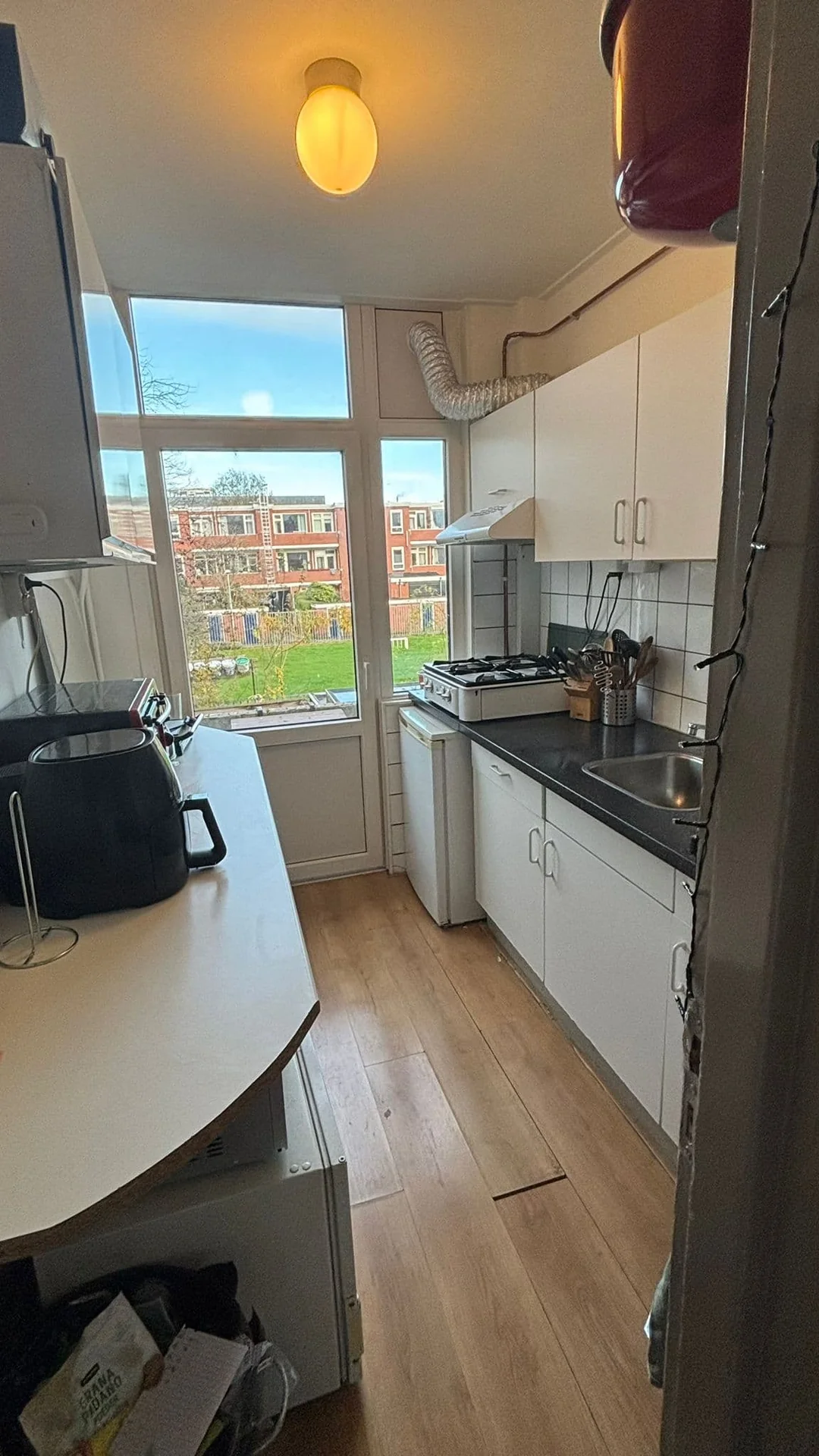 geblurde versie van de foto als achtergrond