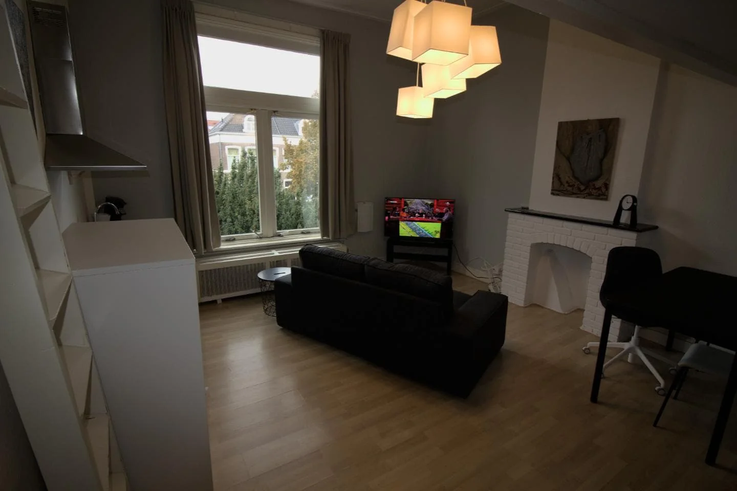 geblurde versie van de foto als achtergrond