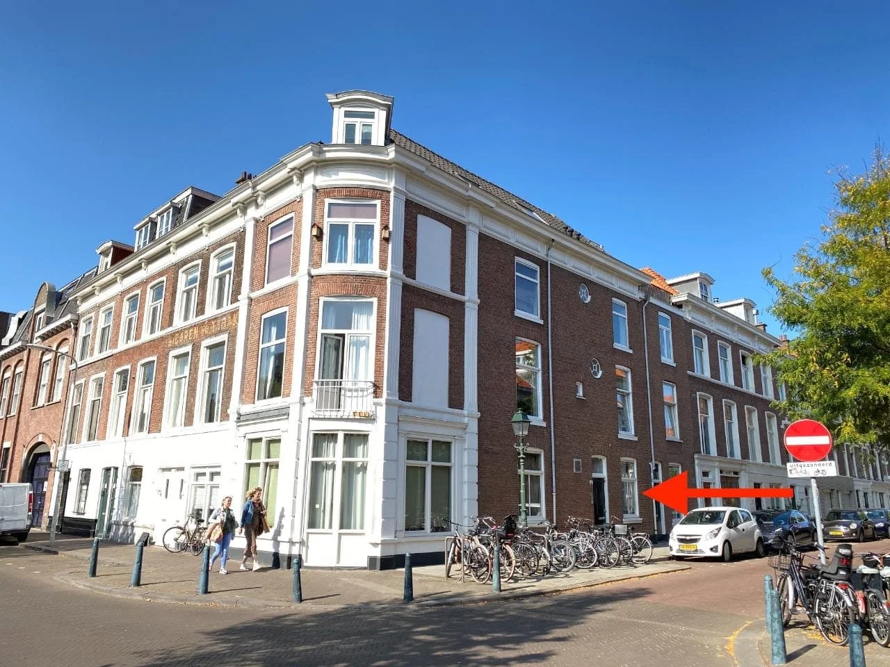 geblurde versie van de foto als achtergrond