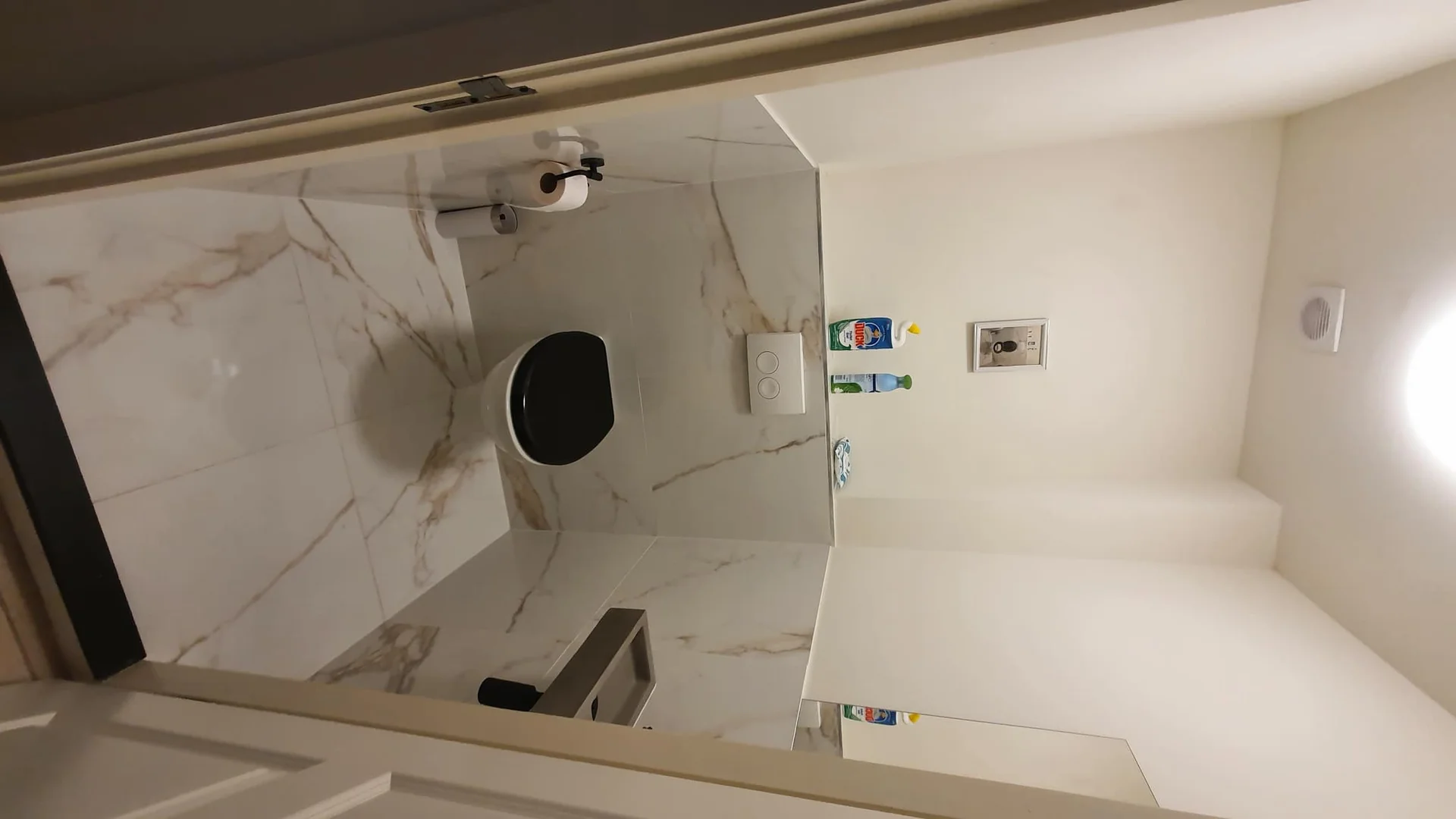 Foto van de Kamer gelegen aan de Groene Hilledijk in Rotterdam