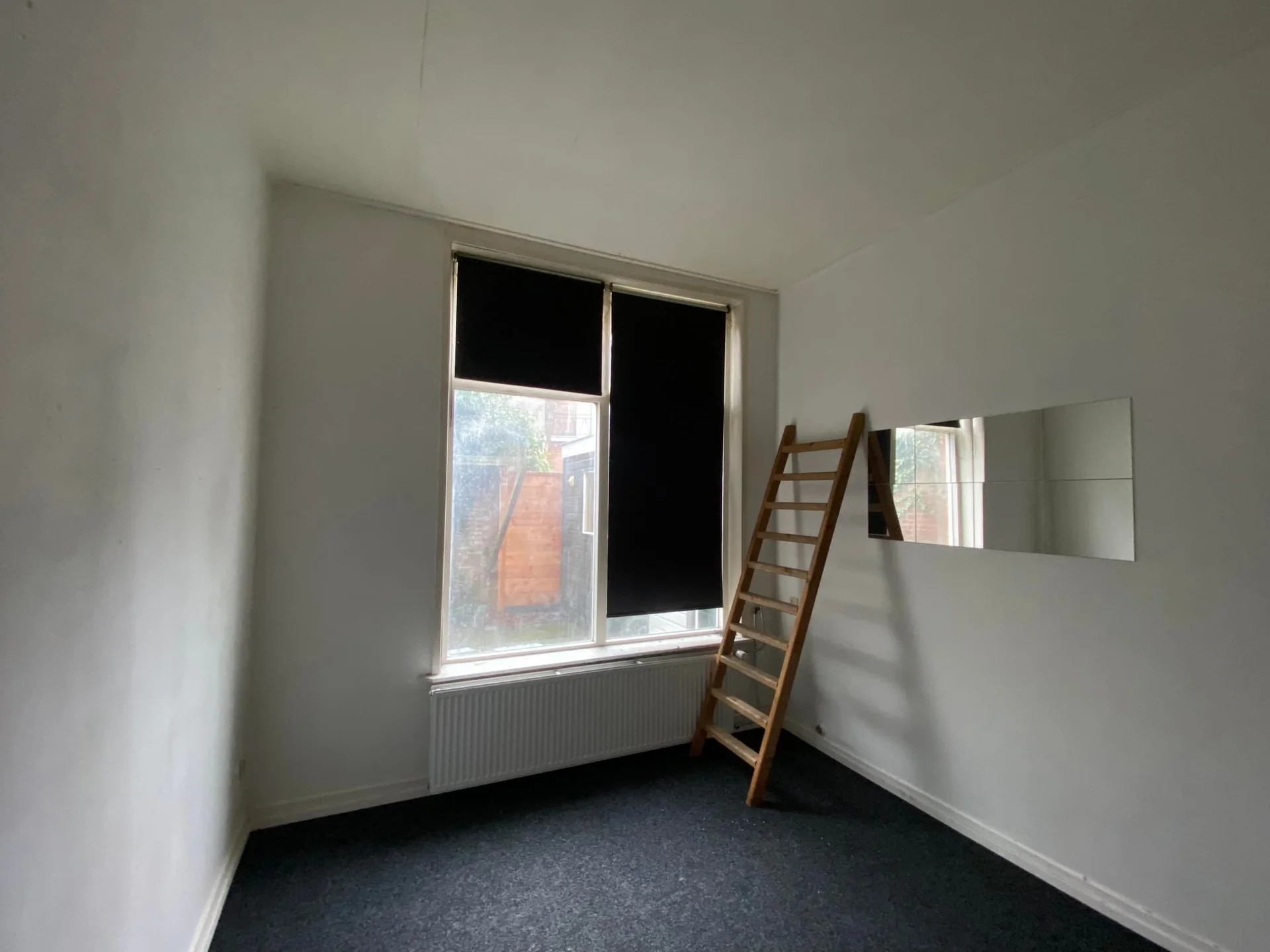 Foto van de Kamer gelegen aan de 1e Saskiadwarsstraat in Leeuwarden