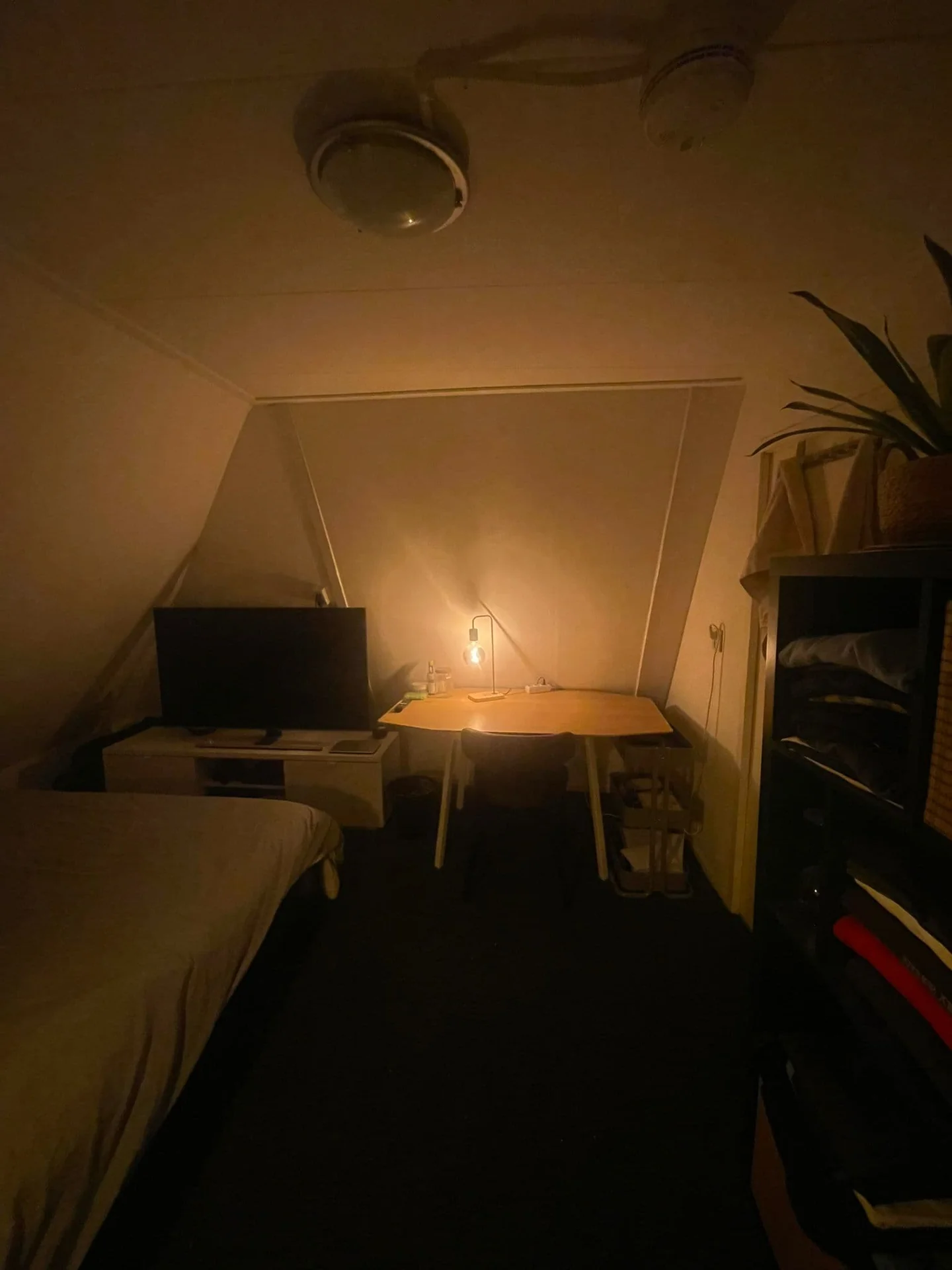 Foto van de Kamer gelegen aan de Eebuurt in Leeuwarden