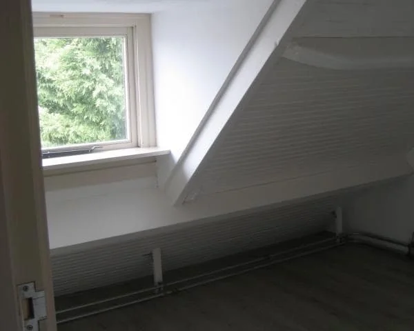 Foto van de Kamer gelegen aan de Adelaarstraat in Badhoevedorp