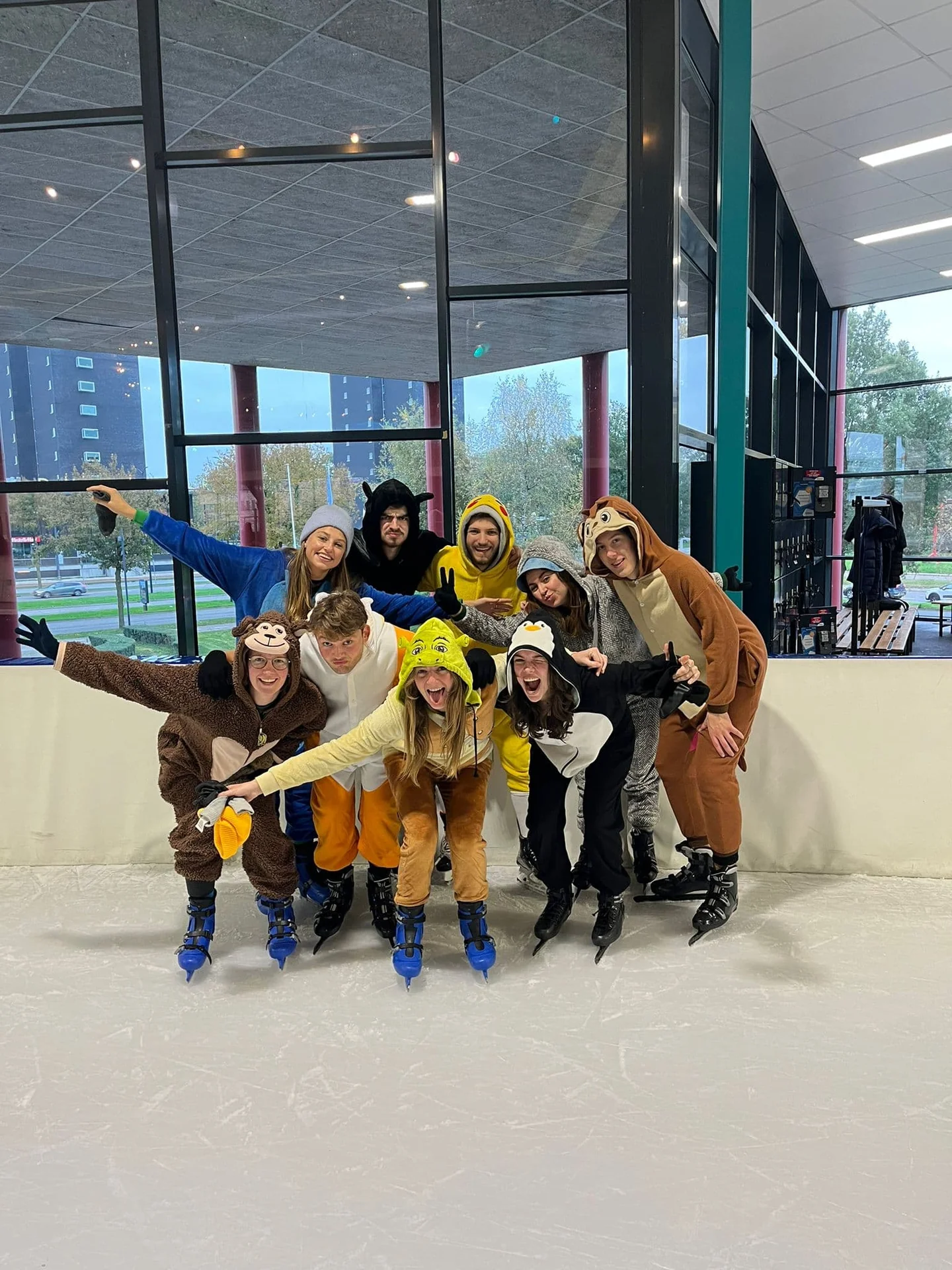 geblurde versie van de foto als achtergrond