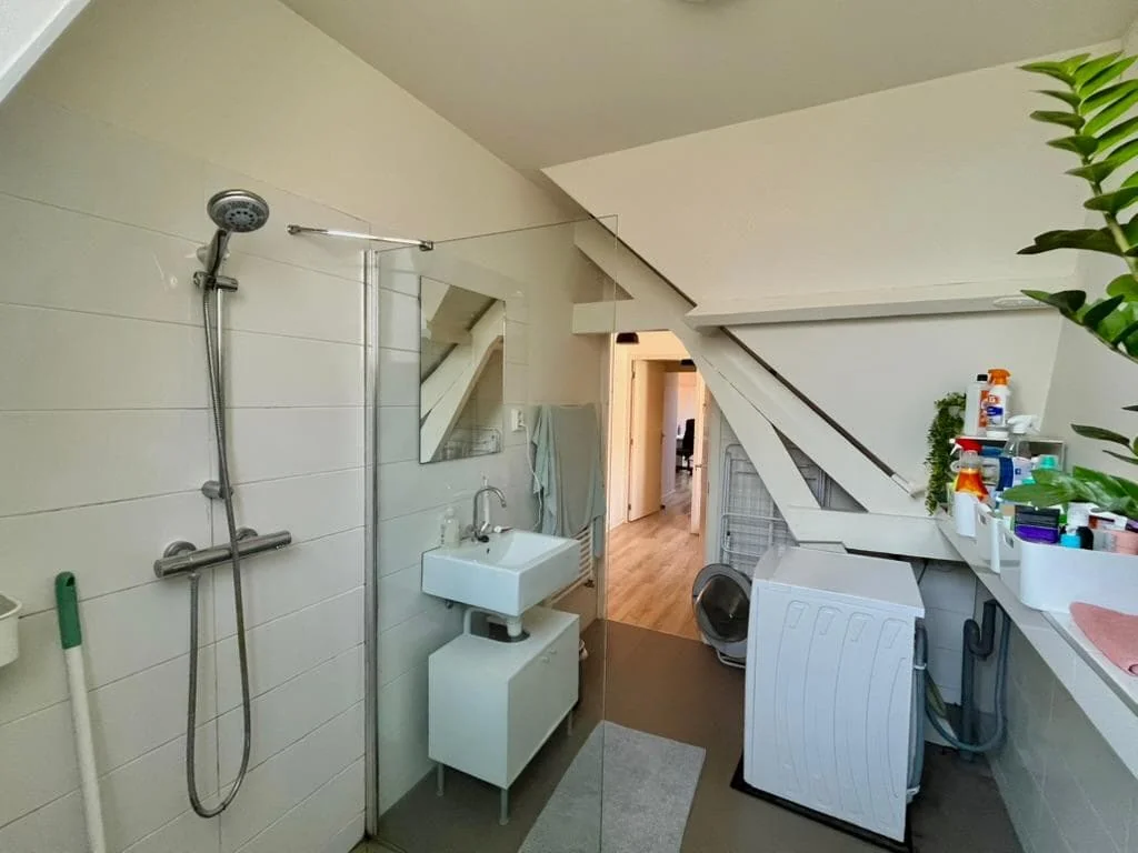 Foto van de Kamer gelegen aan de Bergweg in Rotterdam