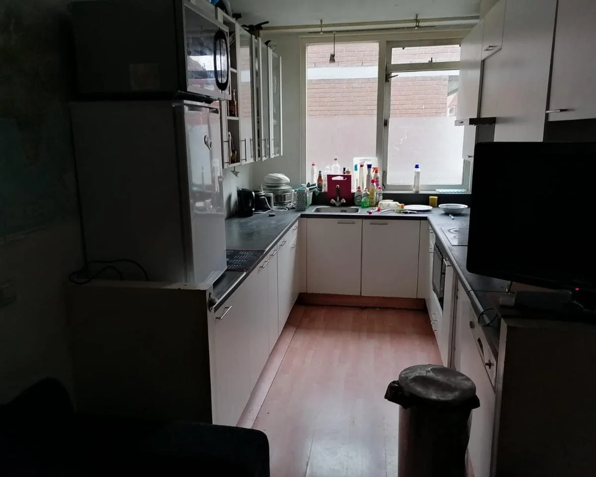 geblurde versie van de foto als achtergrond