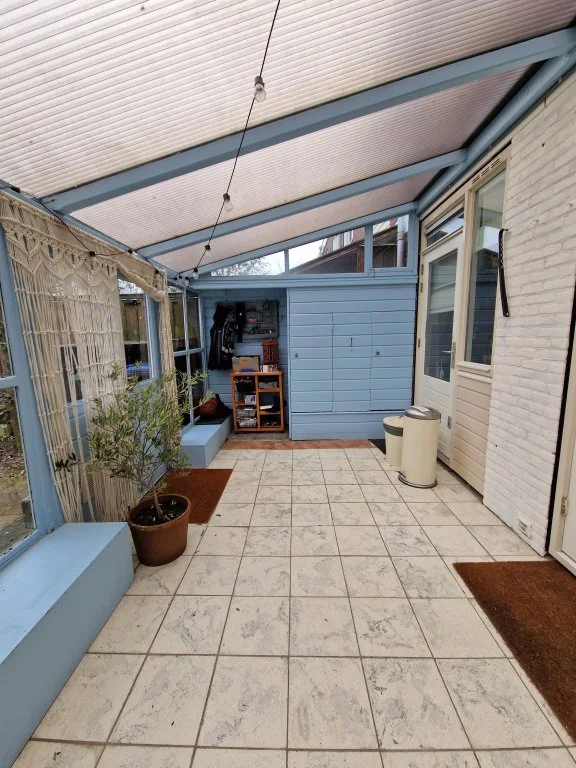 geblurde versie van de foto als achtergrond