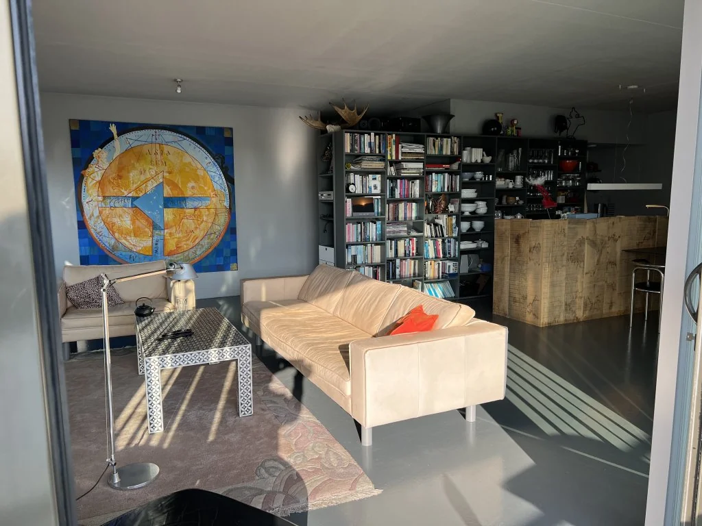 geblurde versie van de foto als achtergrond