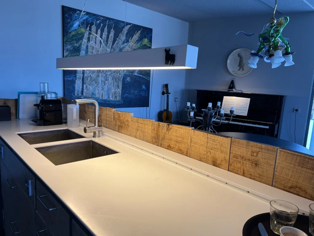 geblurde versie van de foto als achtergrond