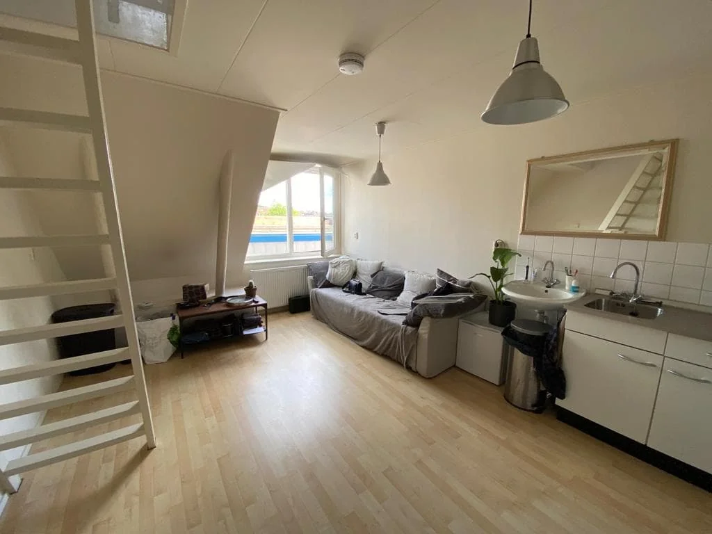 Foto van de Kamer gelegen aan de Verlengde Hereweg in Groningen