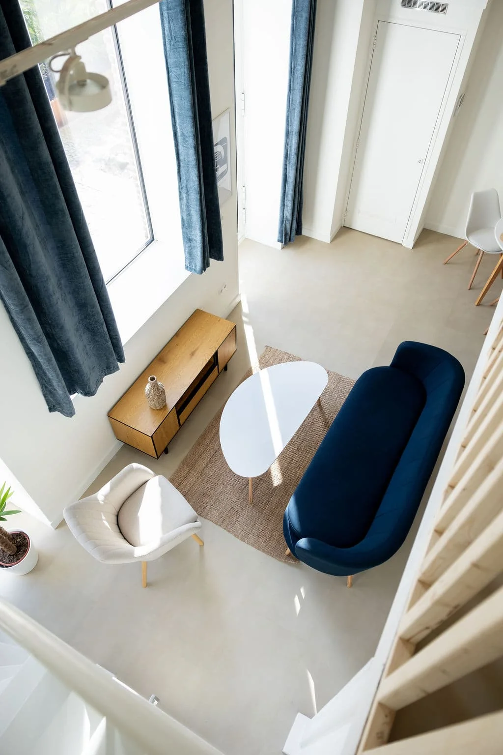 geblurde versie van de foto als achtergrond