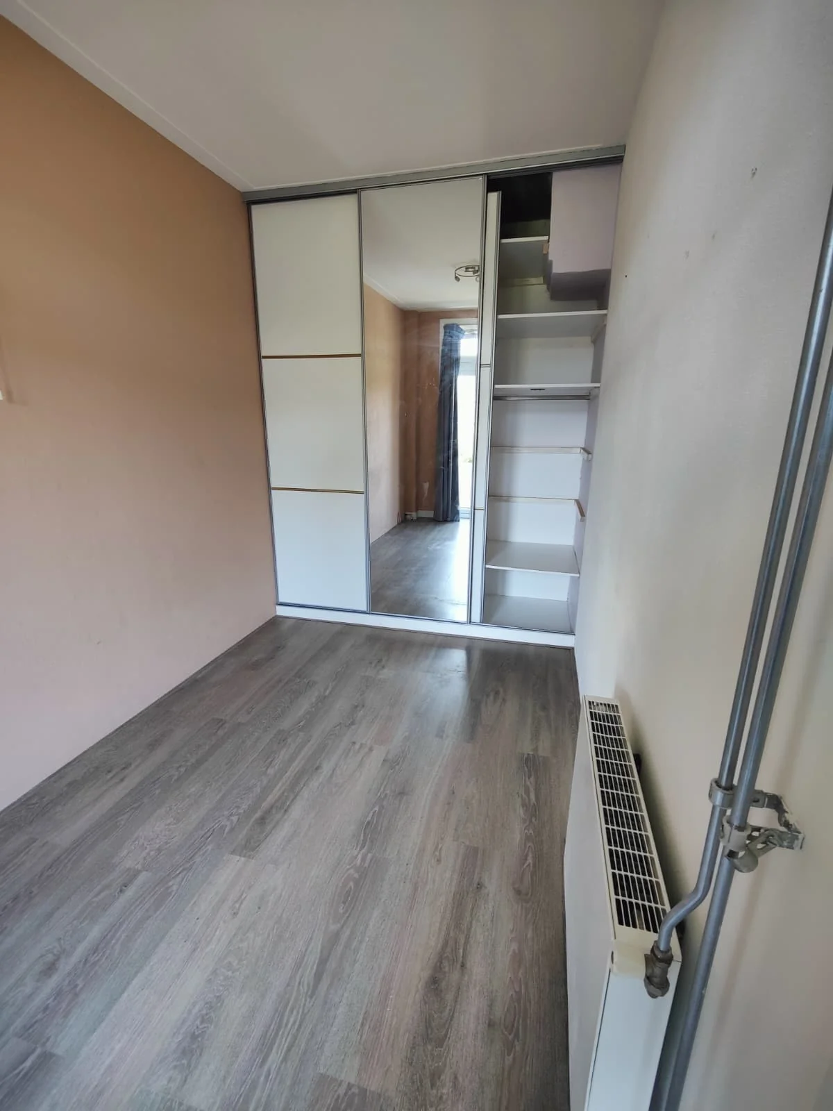 Foto van de Kamer gelegen aan de Van Swinderenstraat in Groningen