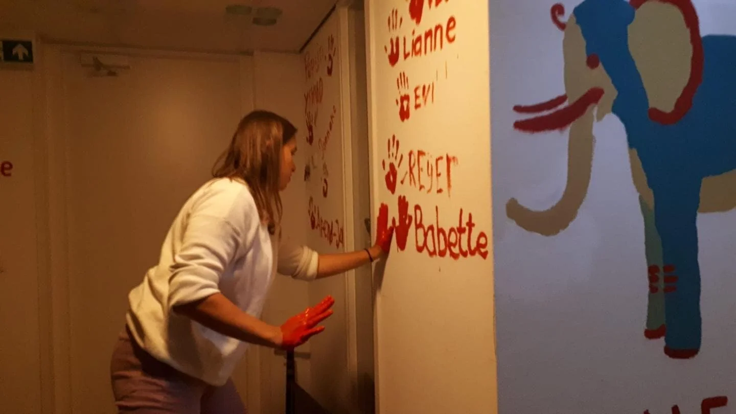 geblurde versie van de foto als achtergrond