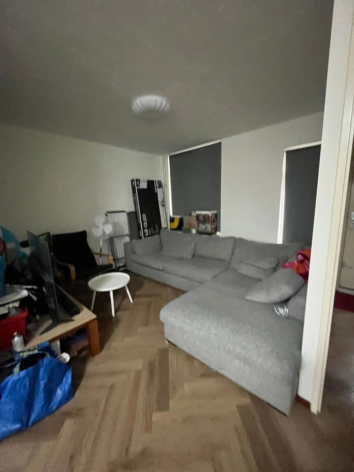 geblurde versie van de foto als achtergrond