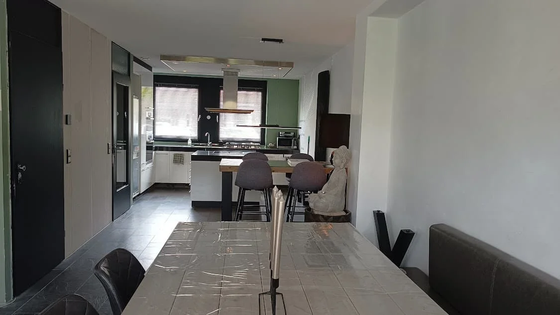 Foto van de Kamer gelegen aan de Jef Laststraat in Rotterdam