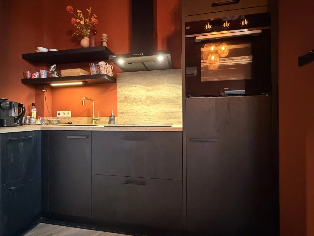 geblurde versie van de foto als achtergrond