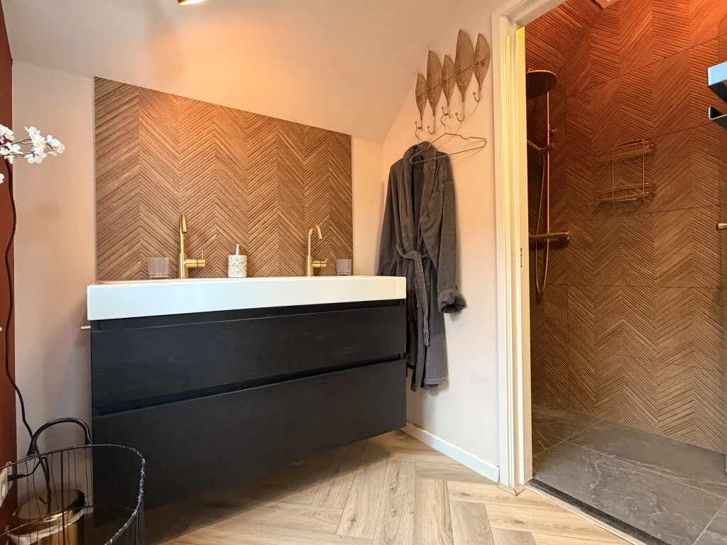 geblurde versie van de foto als achtergrond