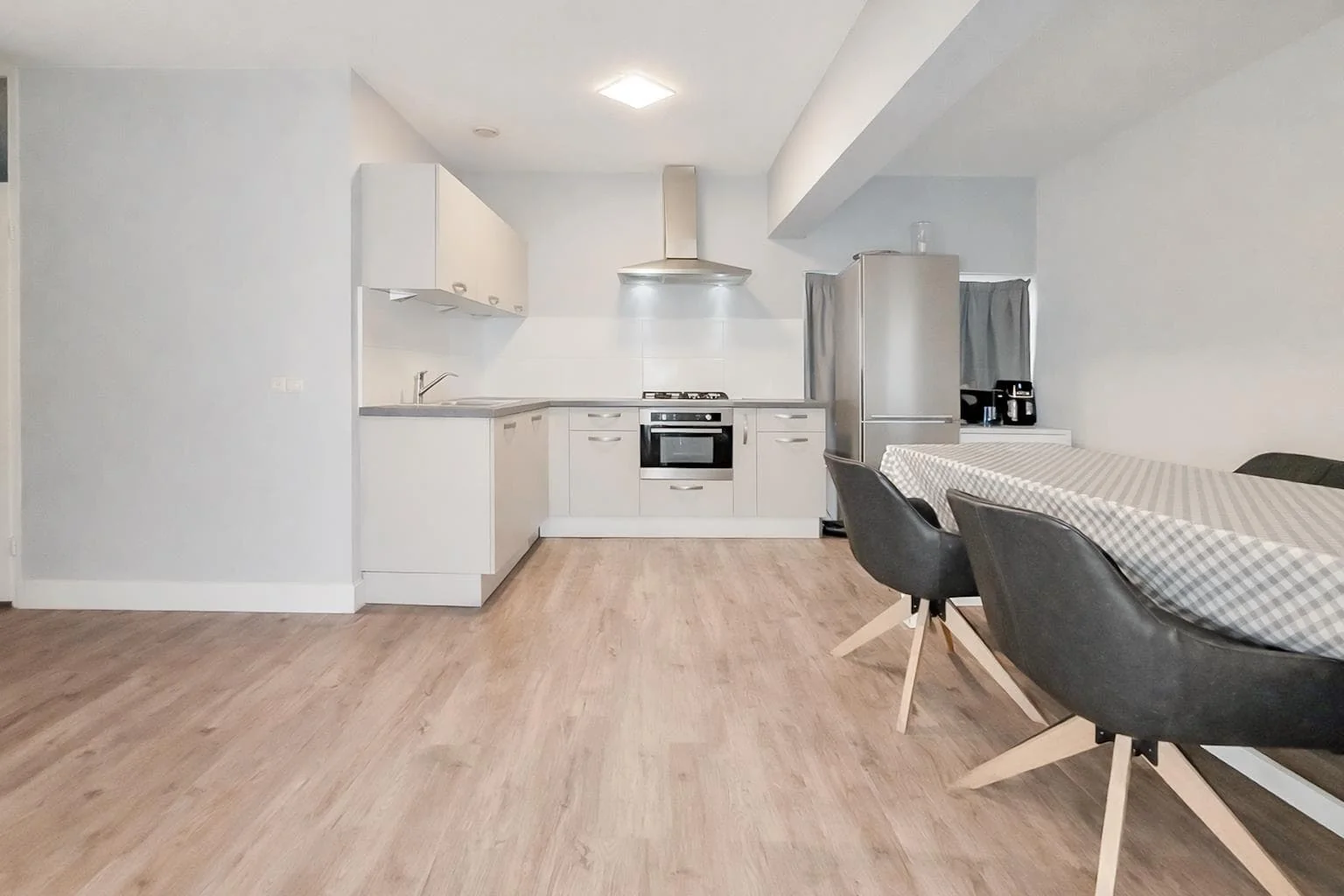 geblurde versie van de foto als achtergrond