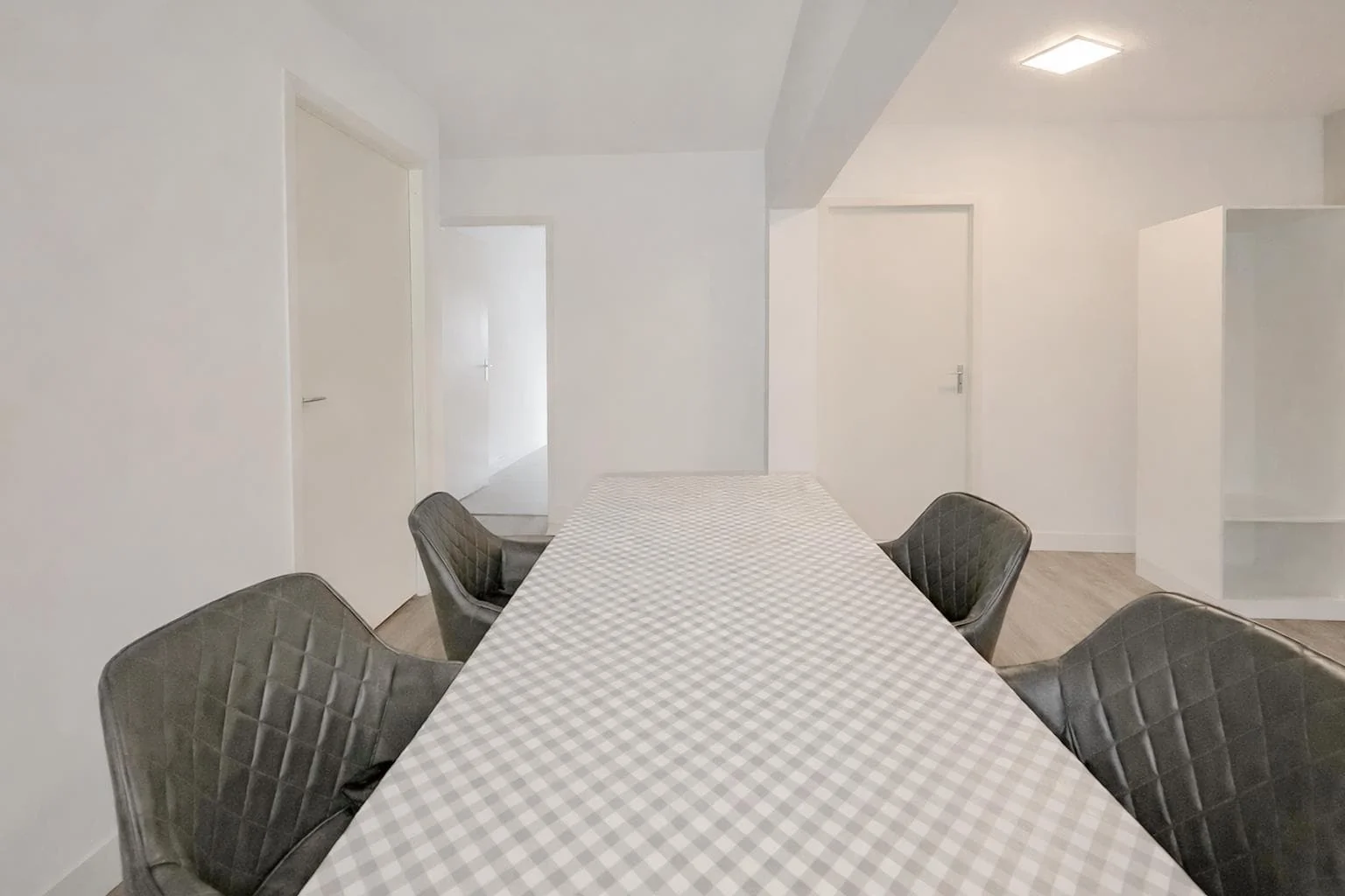 Foto van de Kamer gelegen aan de Groenhoven in Amsterdam