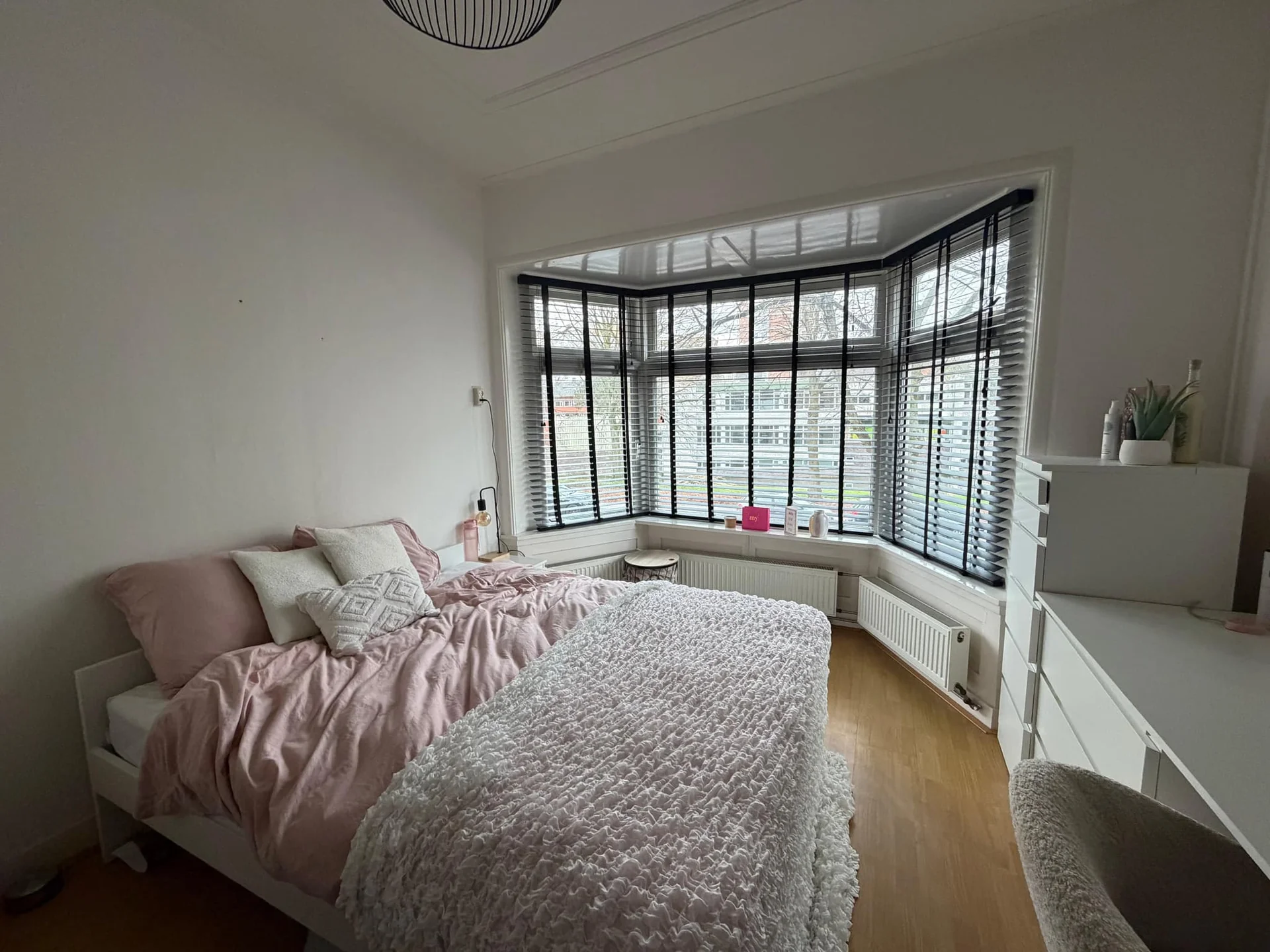 Foto van de Kamer gelegen aan de S.S. Rosensteinlaan in Groningen