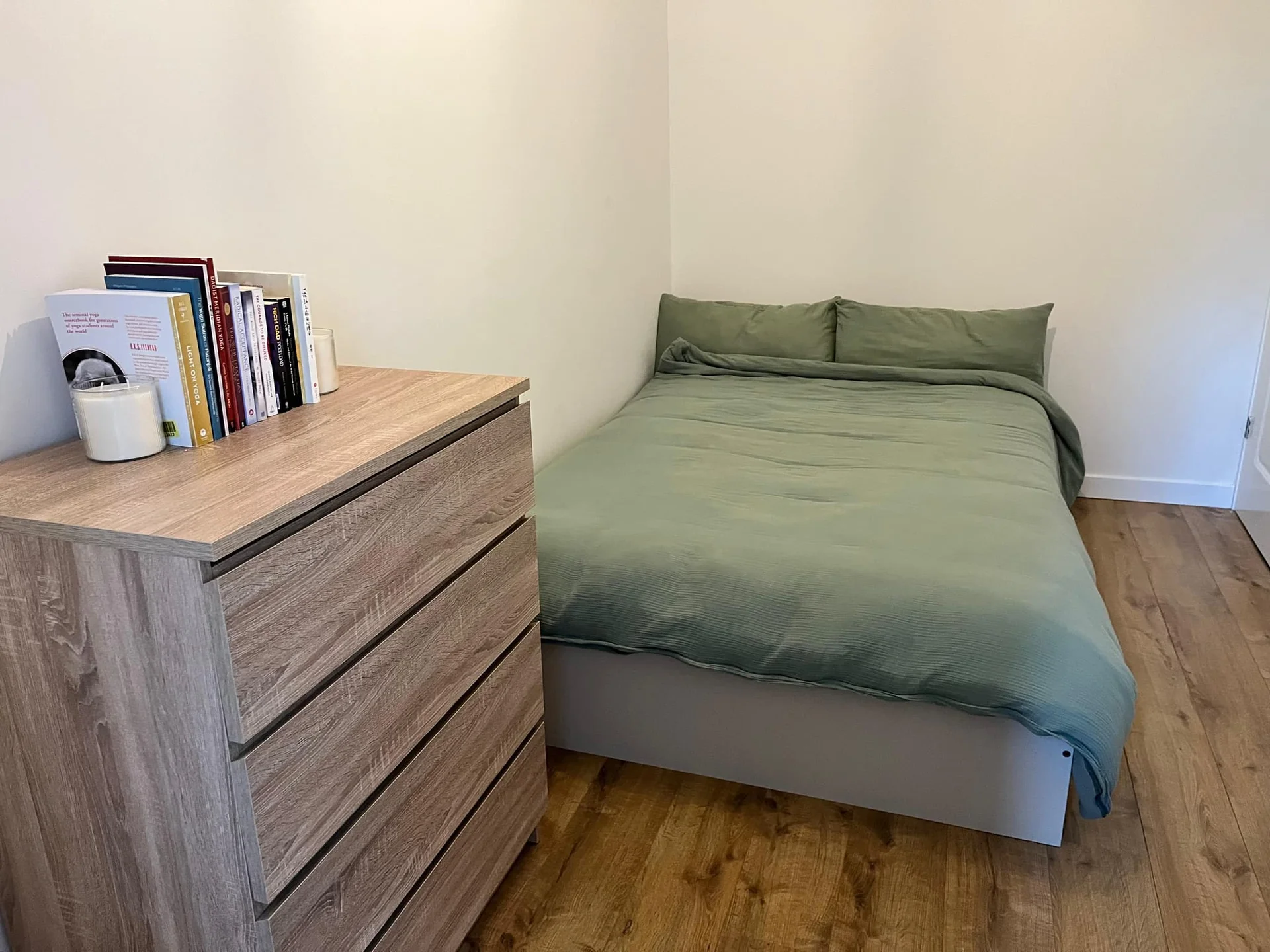 Foto van de Kamer gelegen aan de Pieter van der Doesstraat in Amsterdam