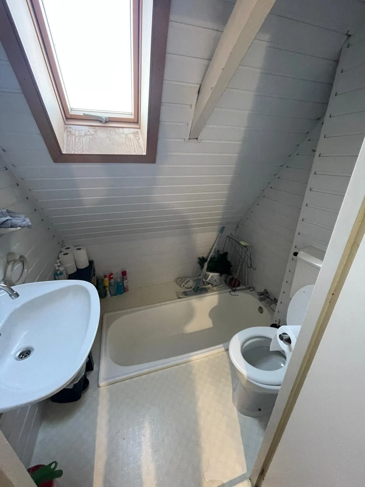 Foto van de Kamer gelegen aan de Helper Westsingel in Groningen