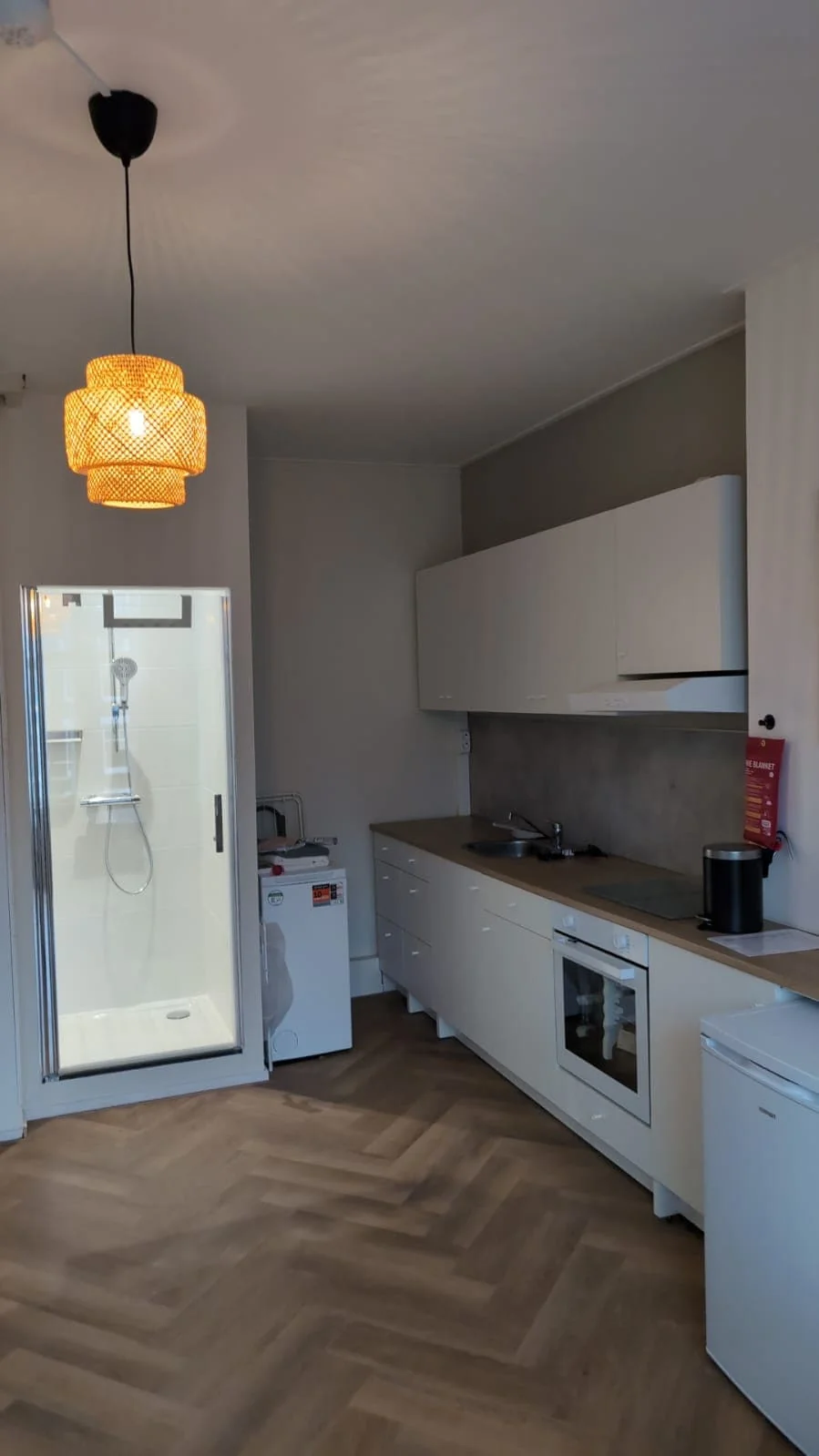 geblurde versie van de foto als achtergrond