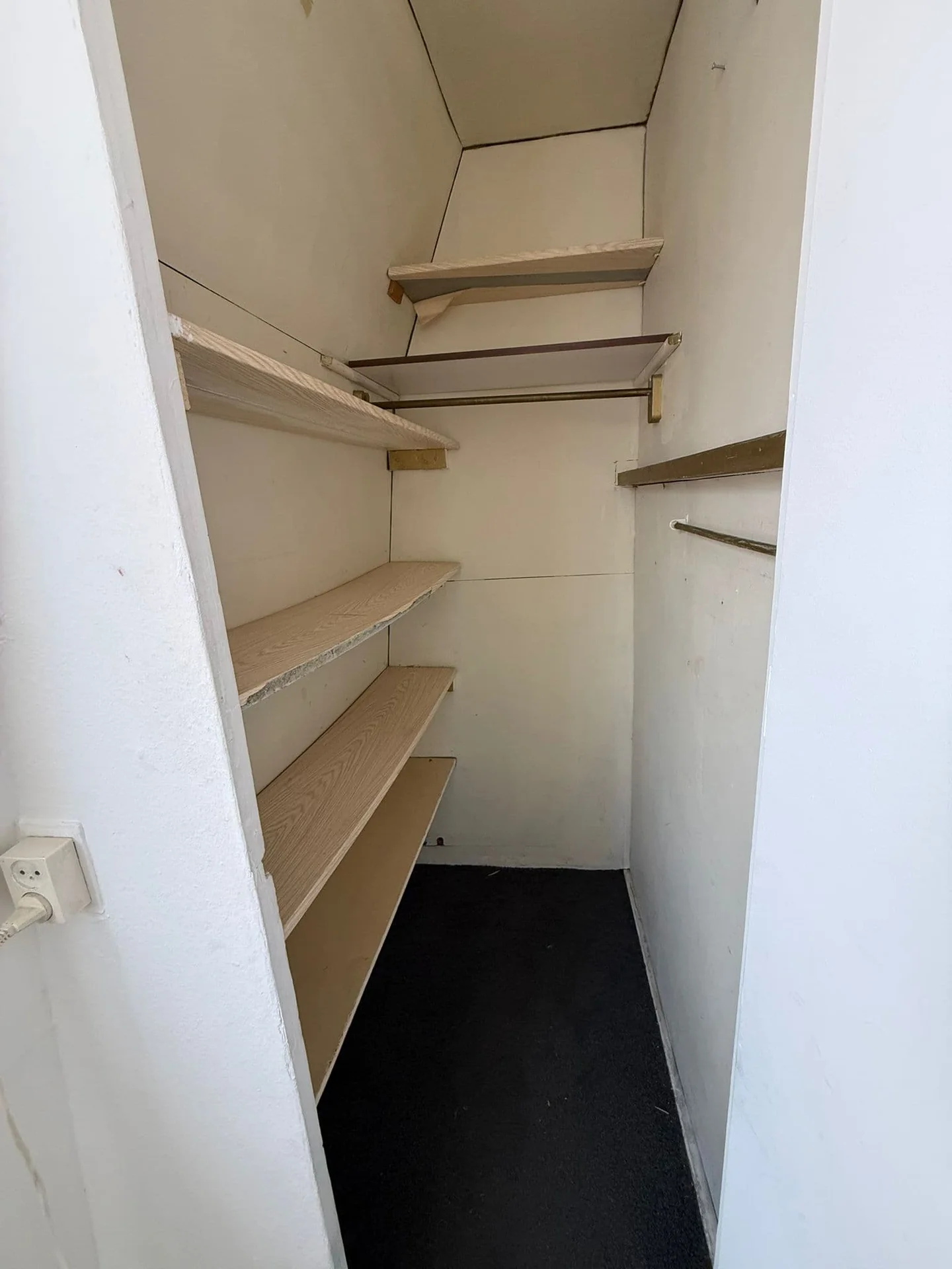 Foto van de Kamer gelegen aan de Tweede Willemstraat in Groningen