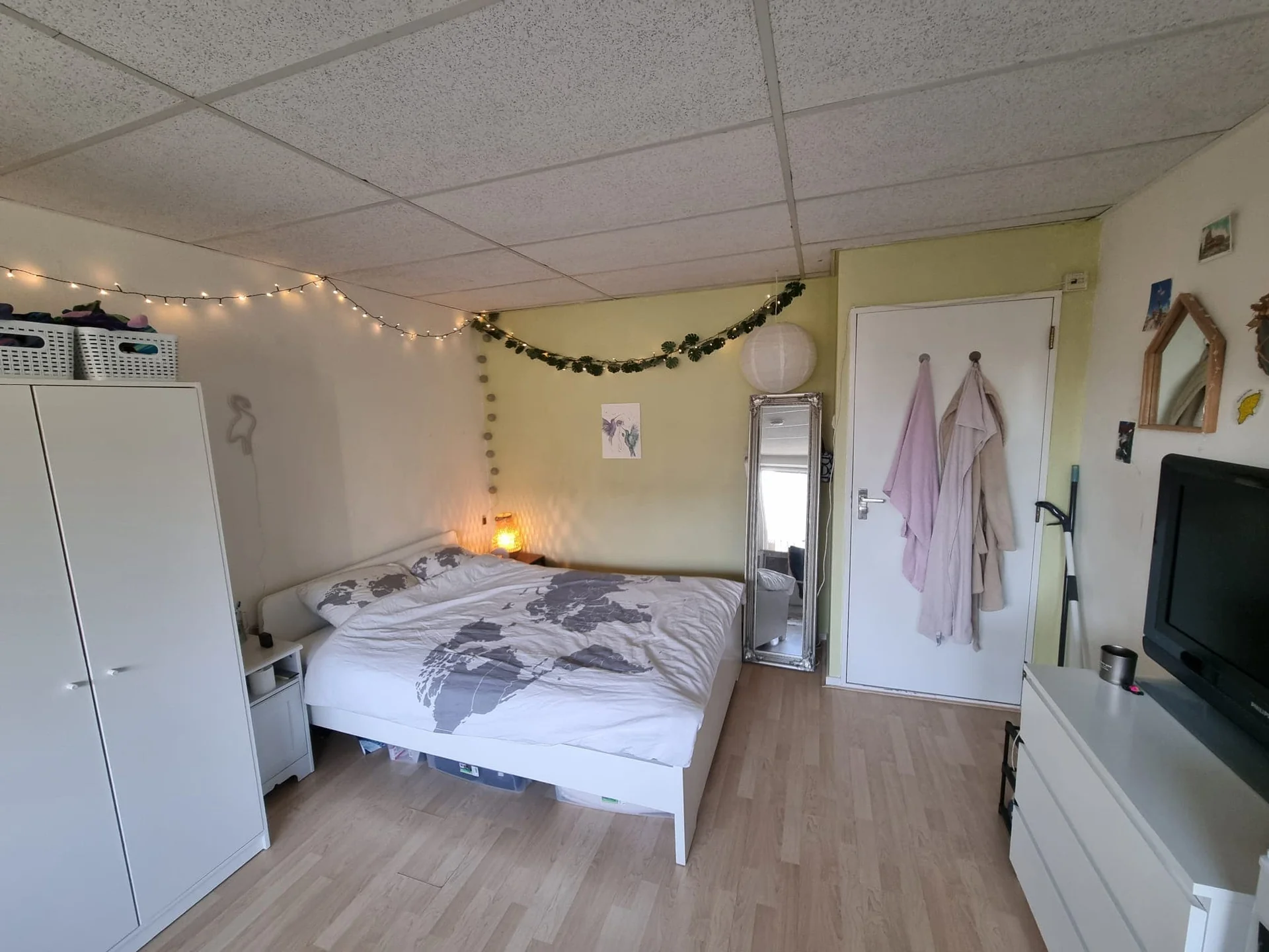 Foto van de Kamer gelegen aan de E. du Perronlaan in Delft