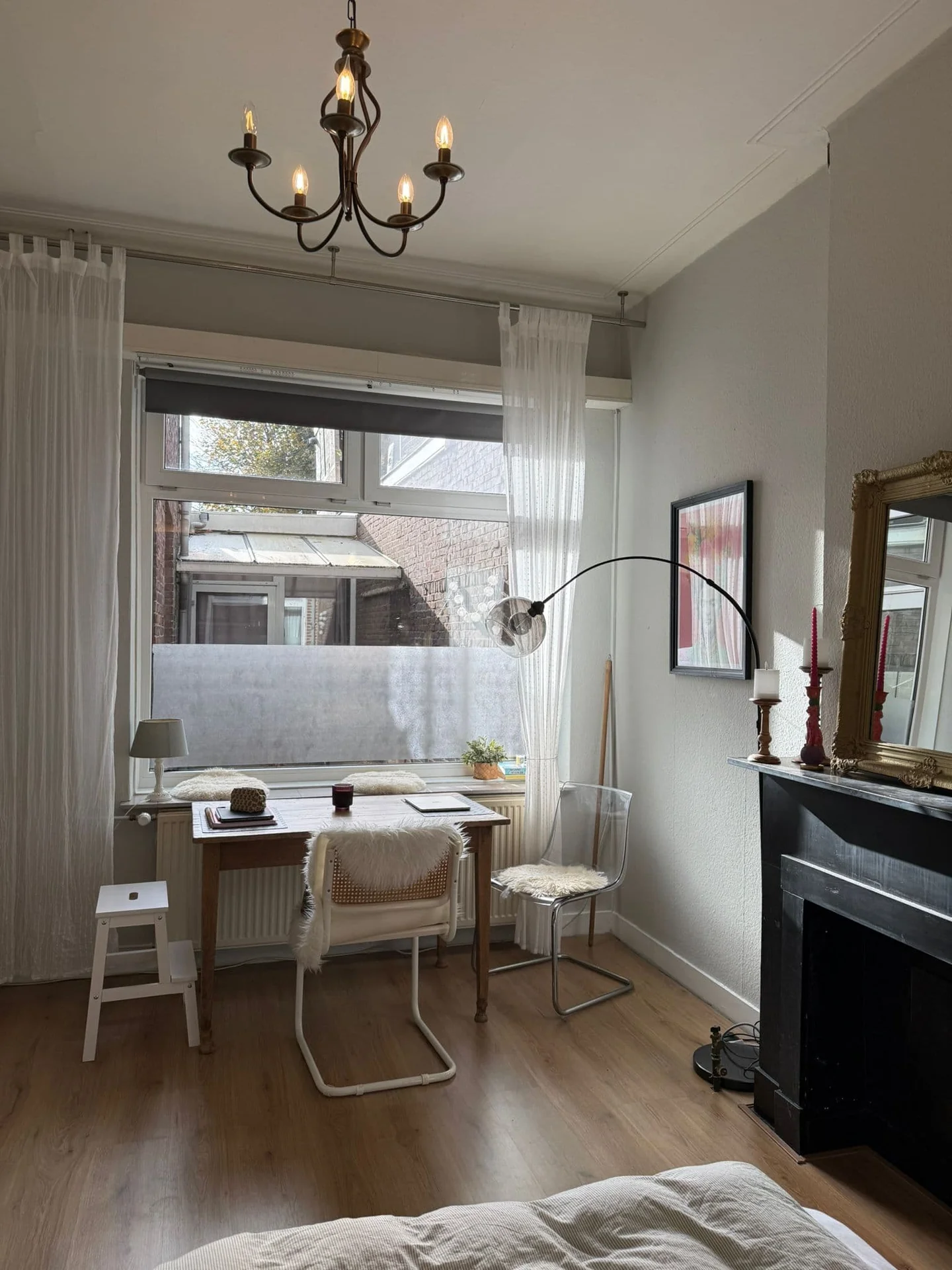 geblurde versie van de foto als achtergrond